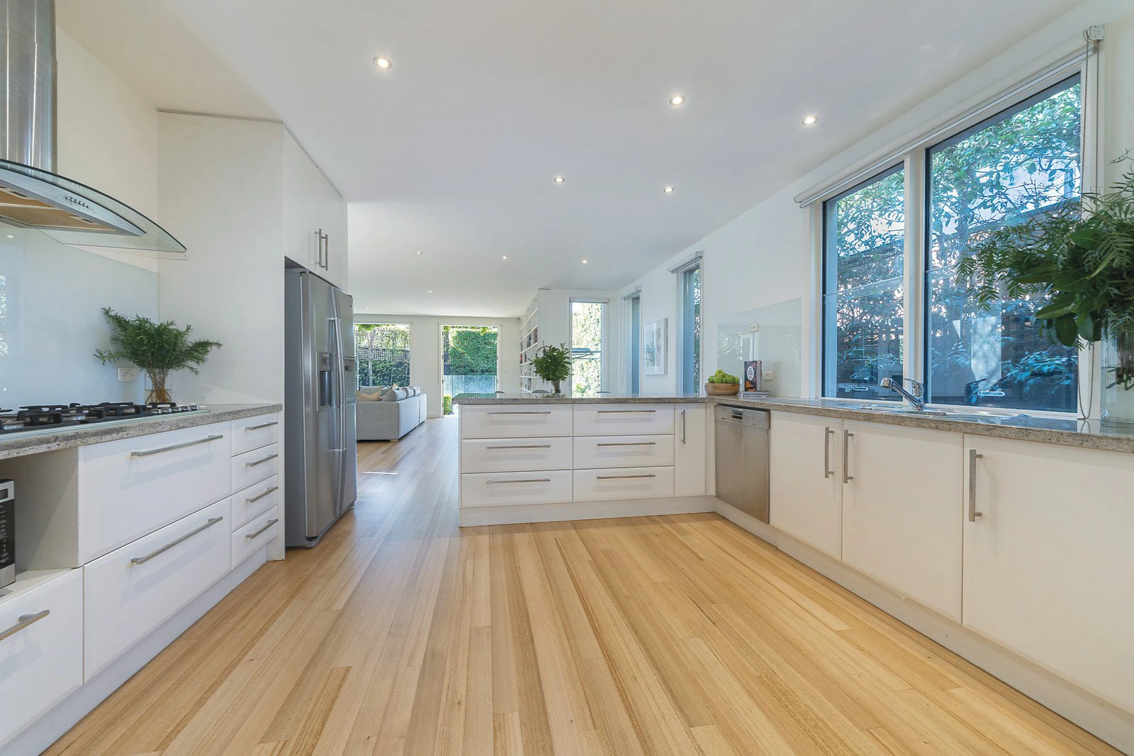 13 Leopold Street, Glen Iris, VIC