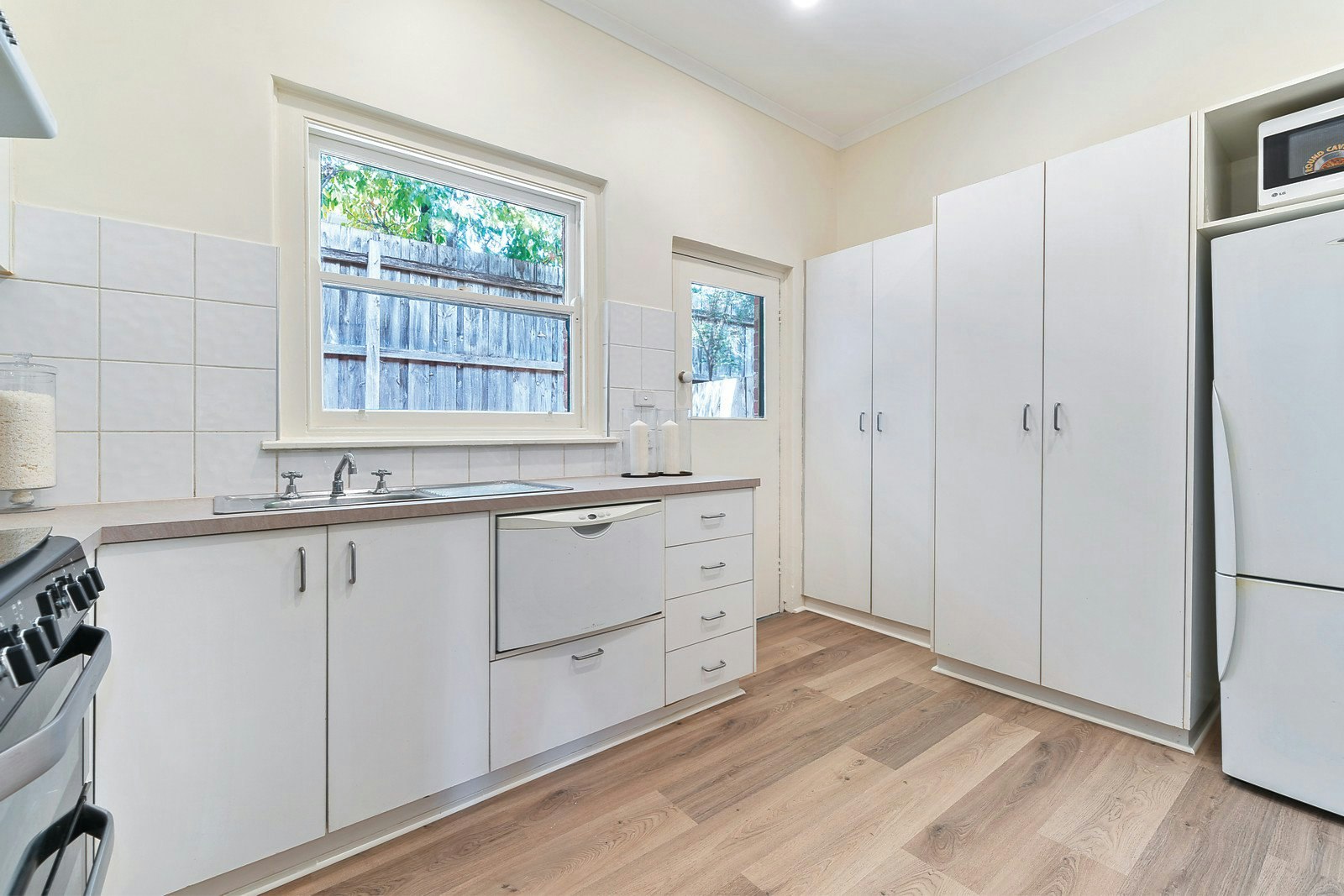 1/6-8 Ercildoune Avenue, Hawthorn, VIC