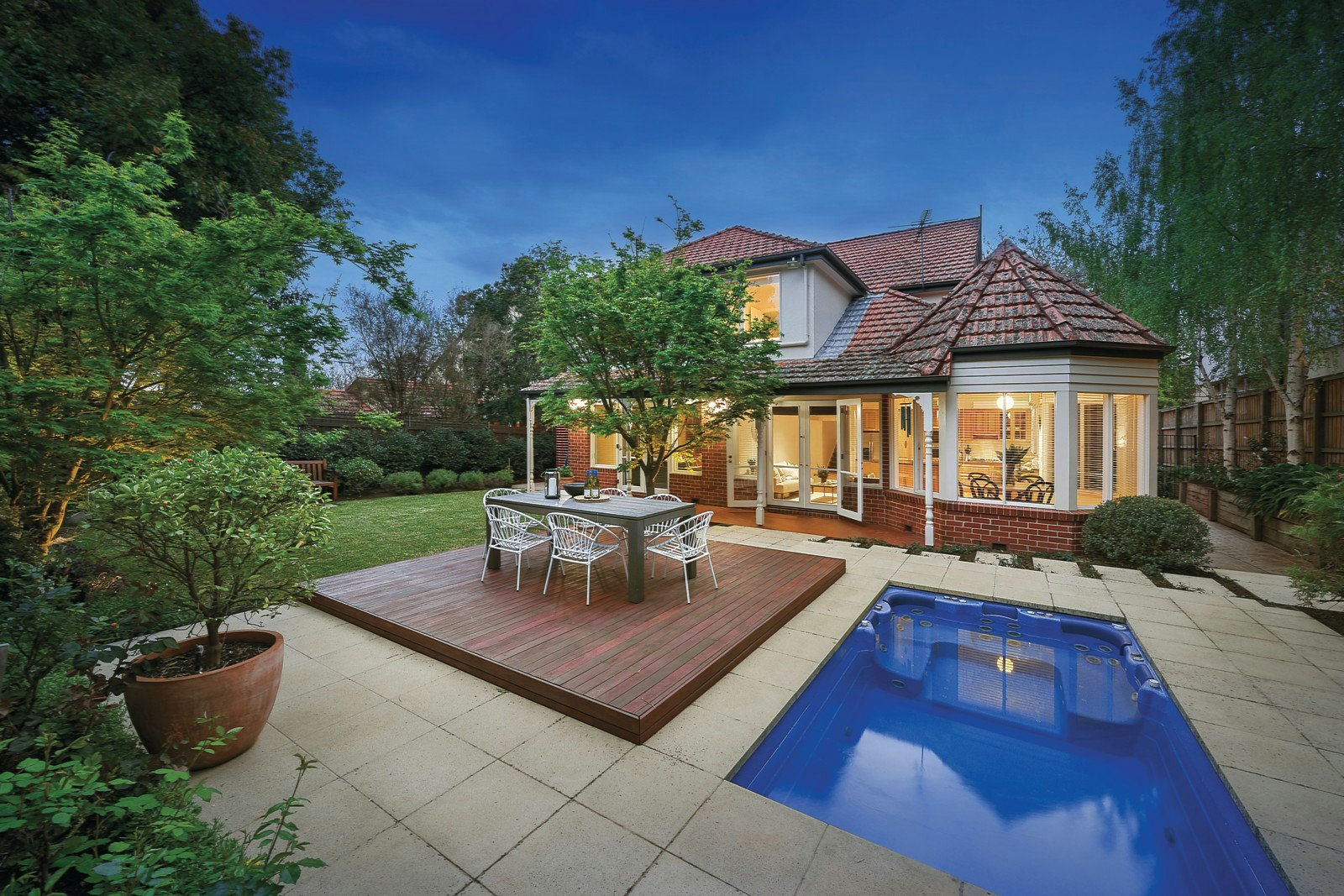 8 Barina Road, Glen Iris, VIC