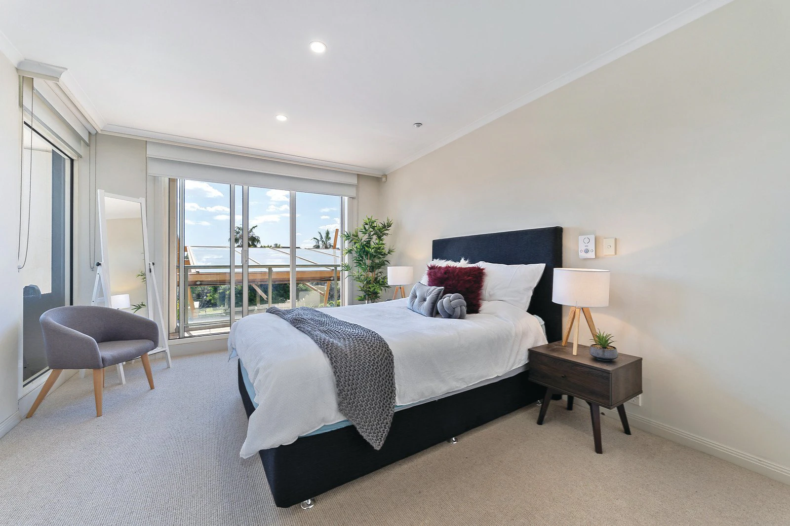 102/127 Beach Street, Port Melbourne, VIC