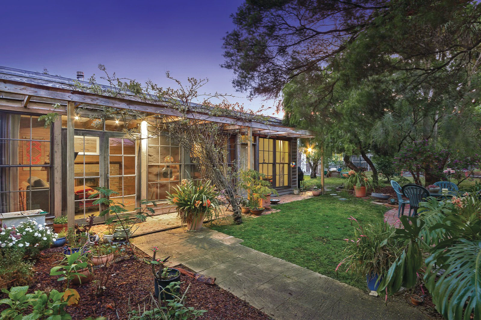 13 Oswin Street, Kew East, VIC