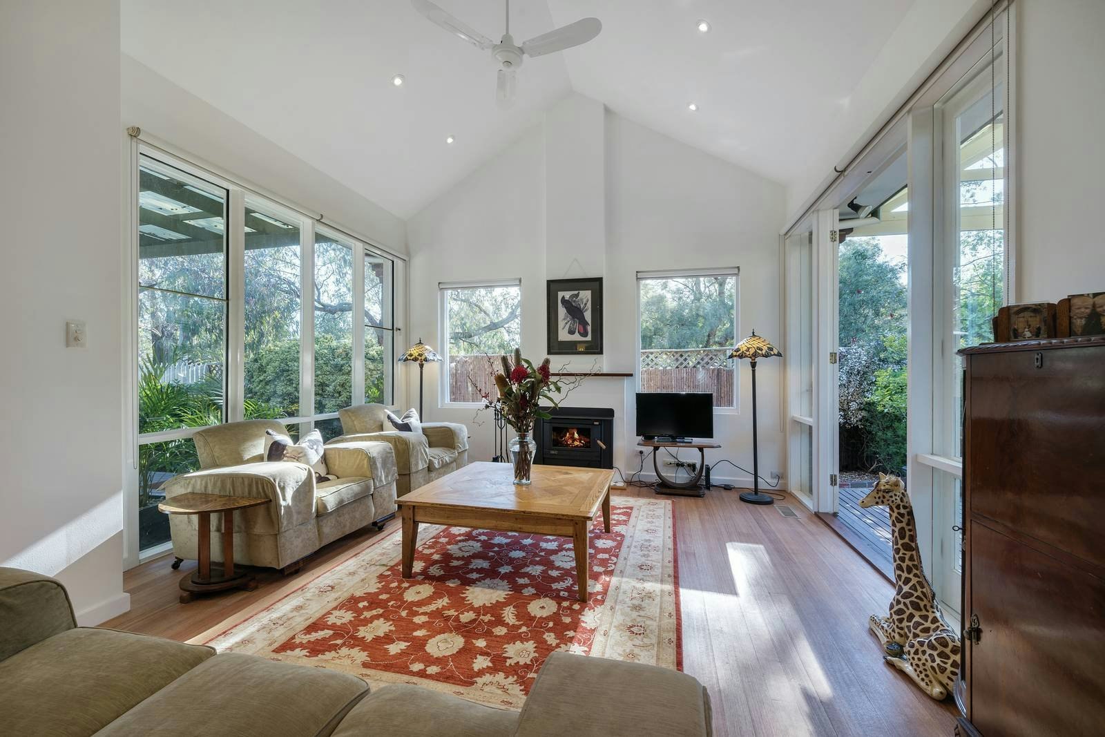 11 Murdoch Street, Camberwell, VIC