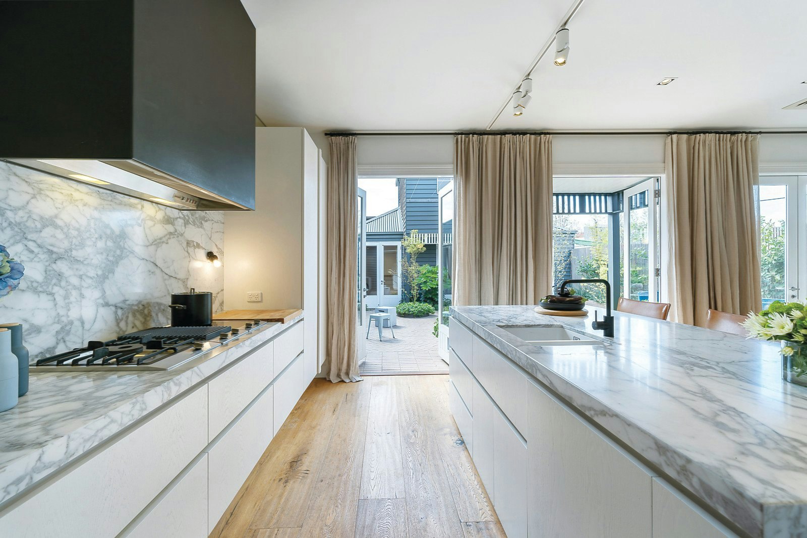 13 Hunter Street, Malvern, VIC