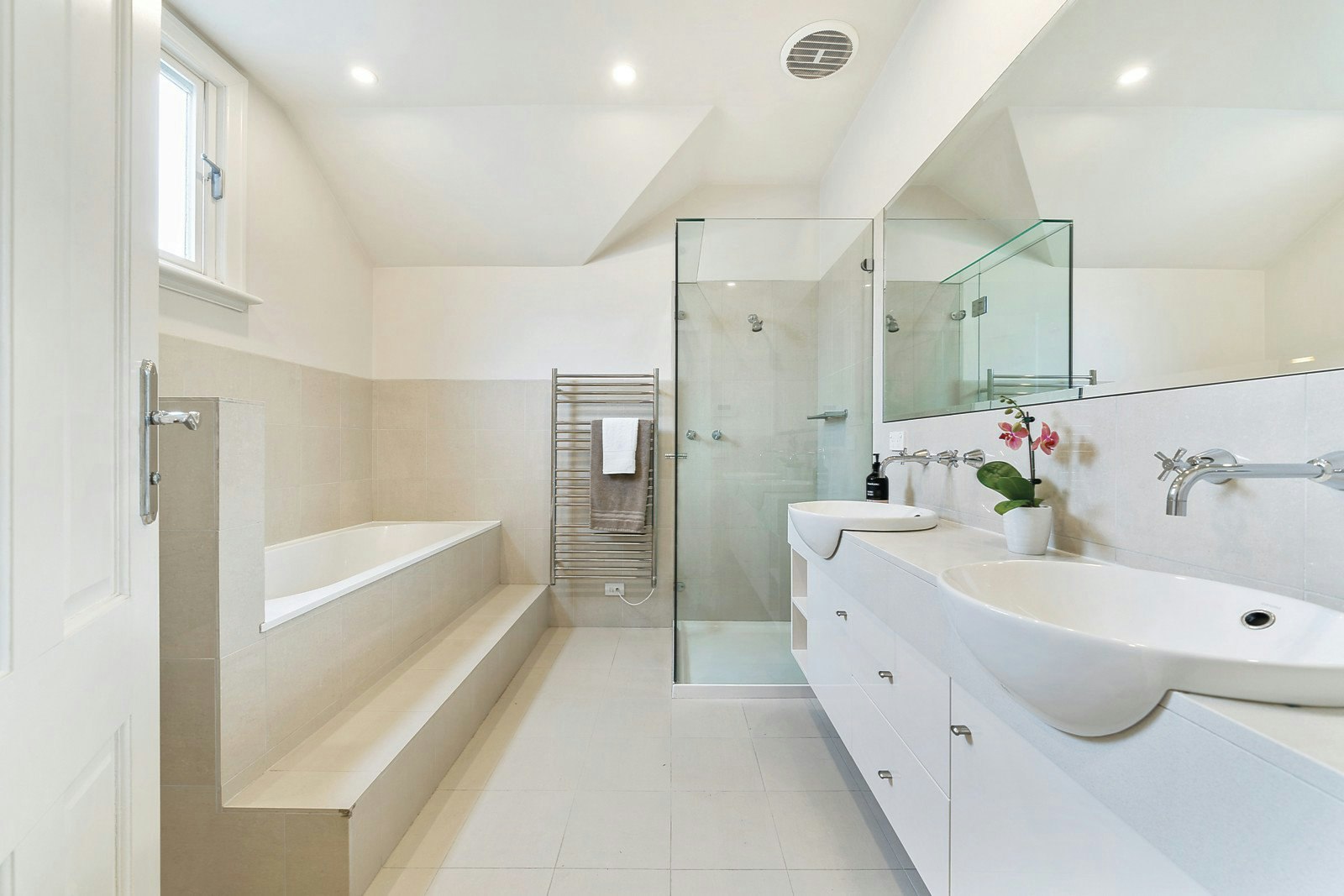 45 Highfield Road, Canterbury, VIC