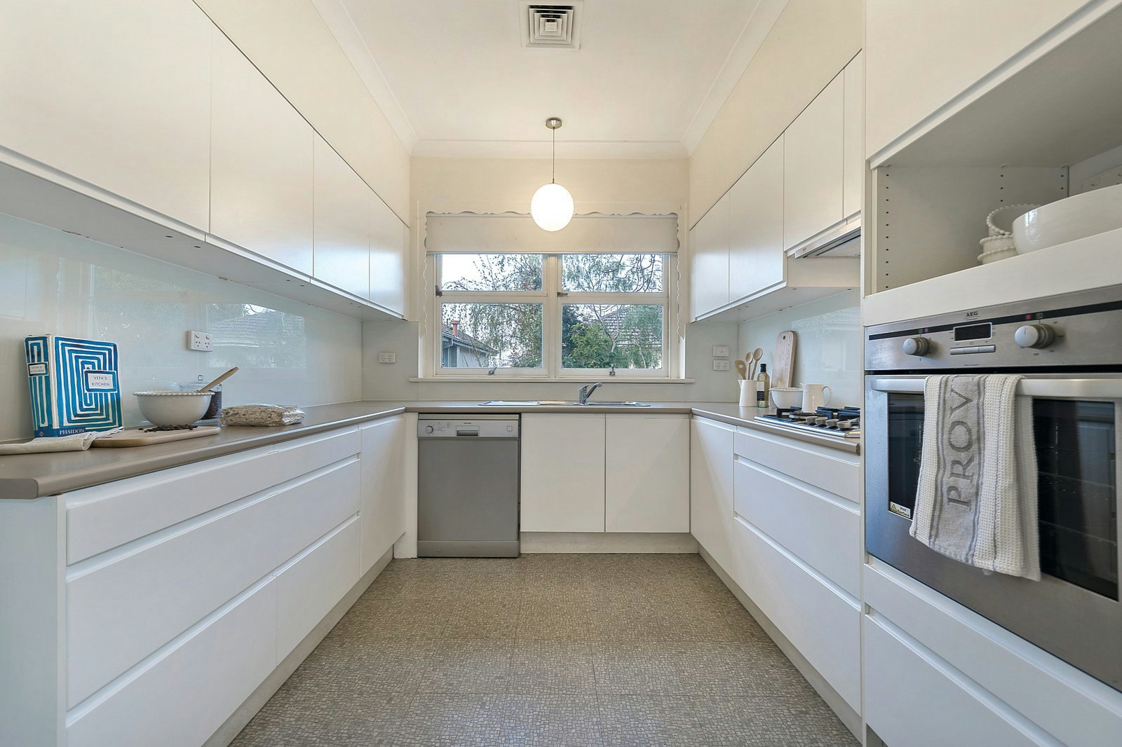 1 Gawith Court, Toorak, VIC