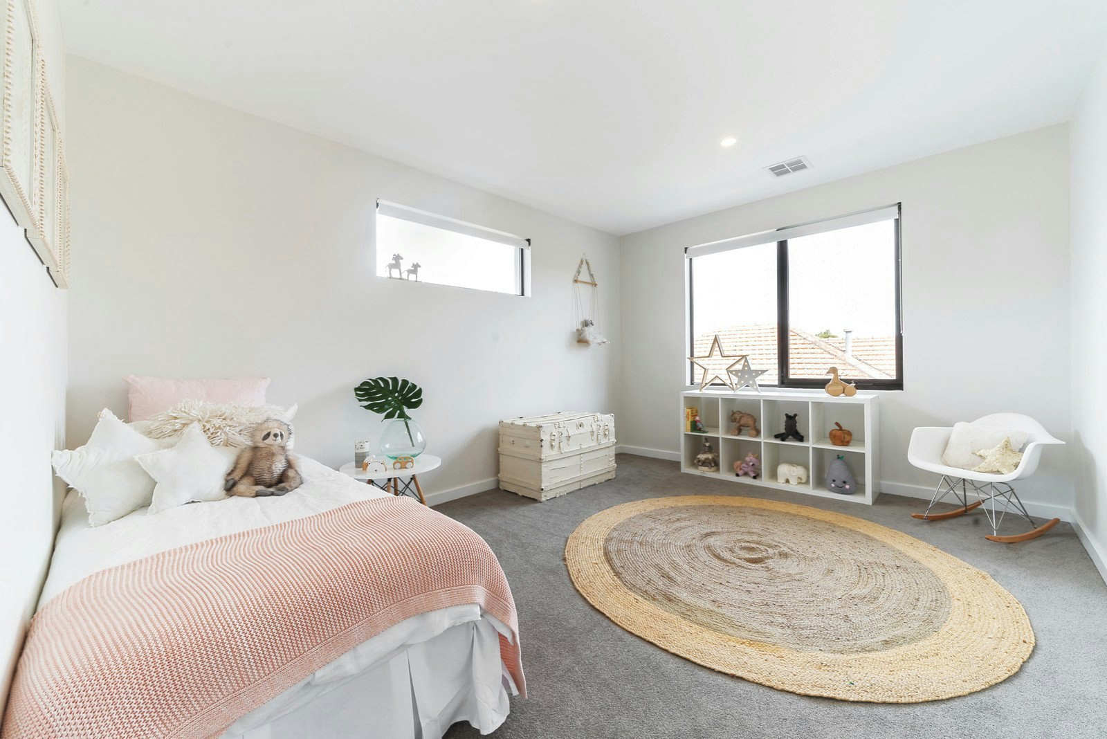 14 Orrong Crescent, Camberwell, VIC