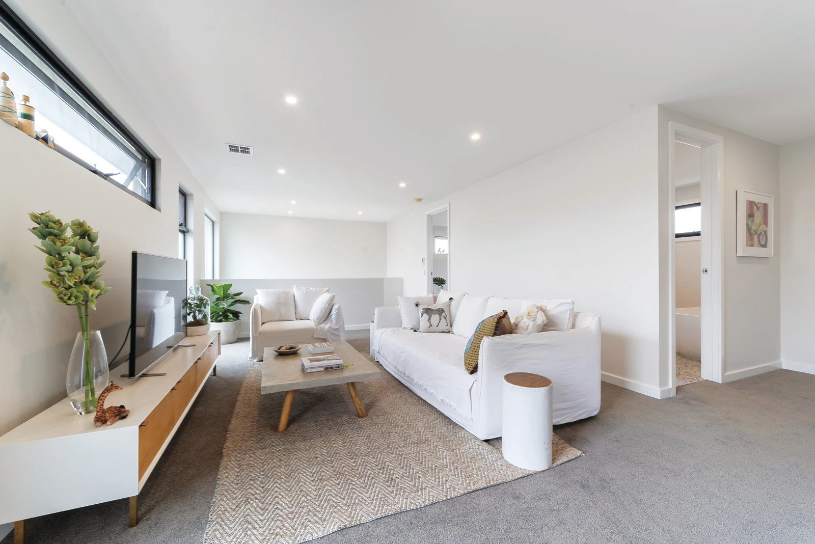 14 Orrong Crescent, Camberwell, VIC