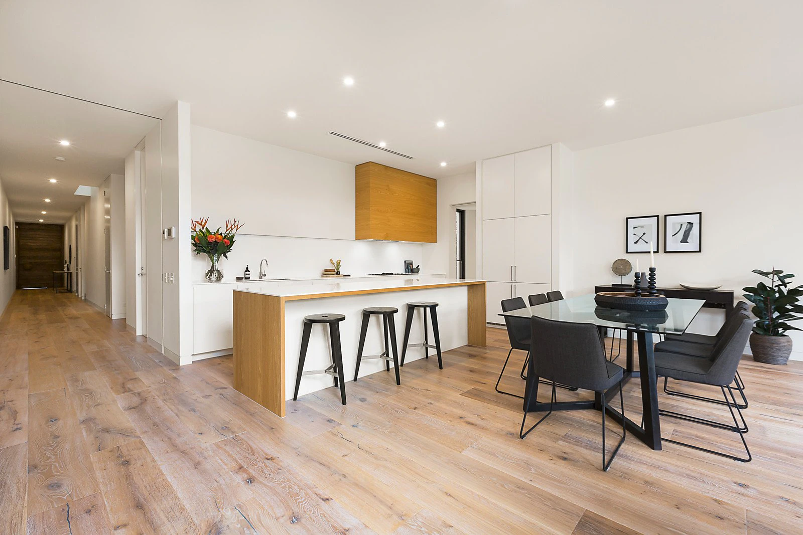 97a Linacre Road, Hampton, VIC