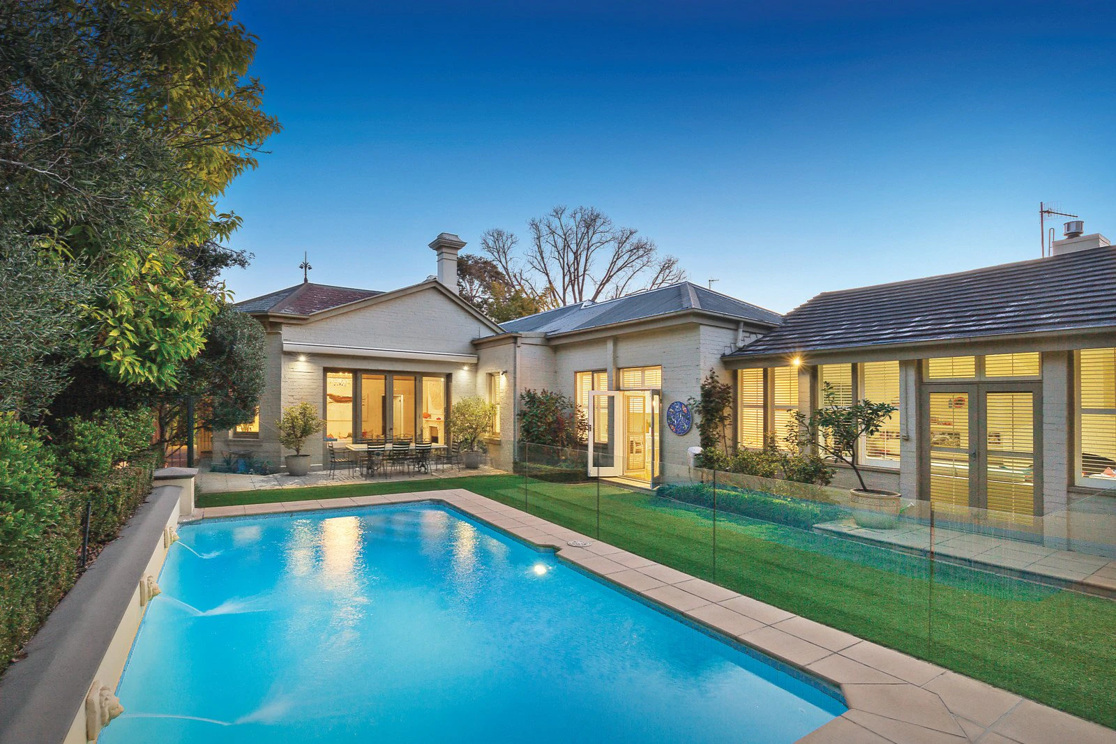 9 Woodside Crescent, Toorak, VIC