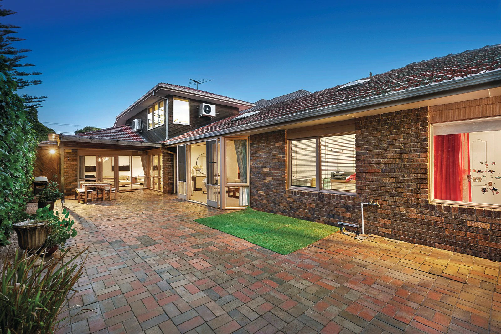 18 Cadby Street, Brighton, VIC