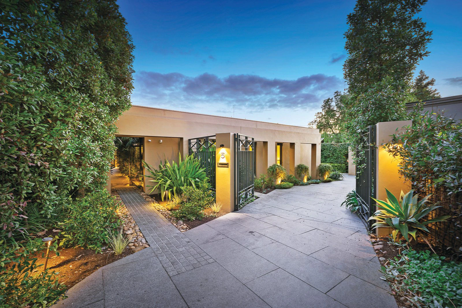 5 The Pines, Kew, VIC