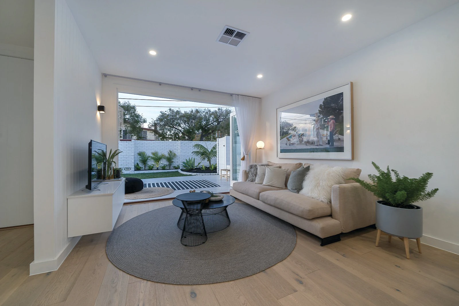 1/6 Sylvia Crescent, Black Rock, VIC