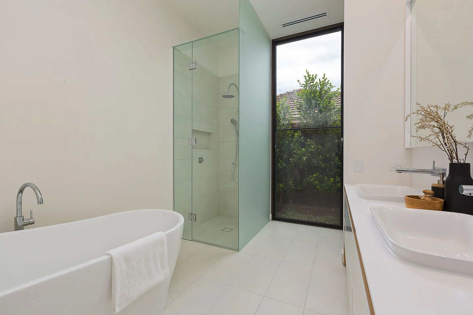 97a Linacre Road, Hampton, VIC