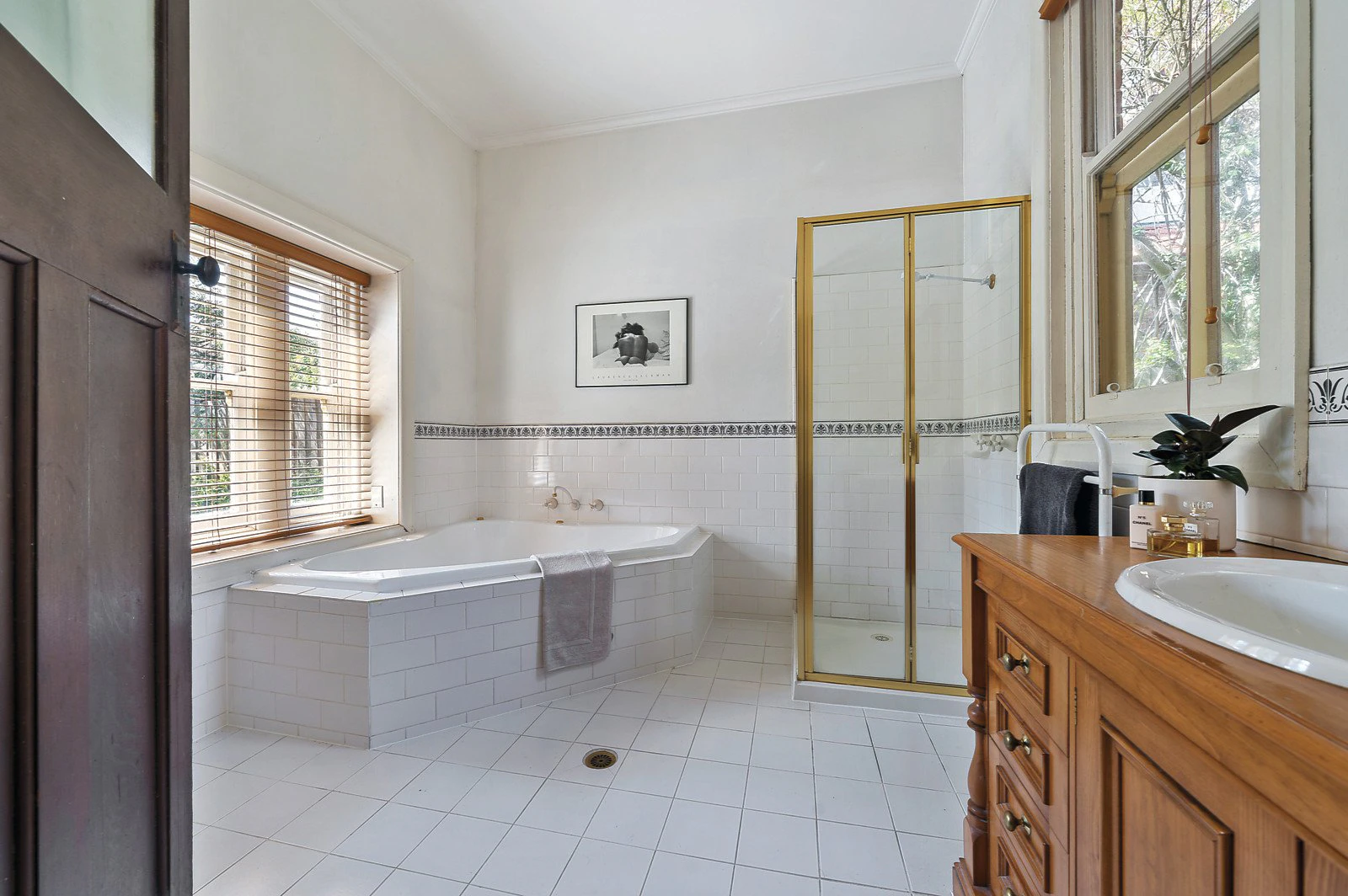 128 Canterbury Road, Canterbury, VIC