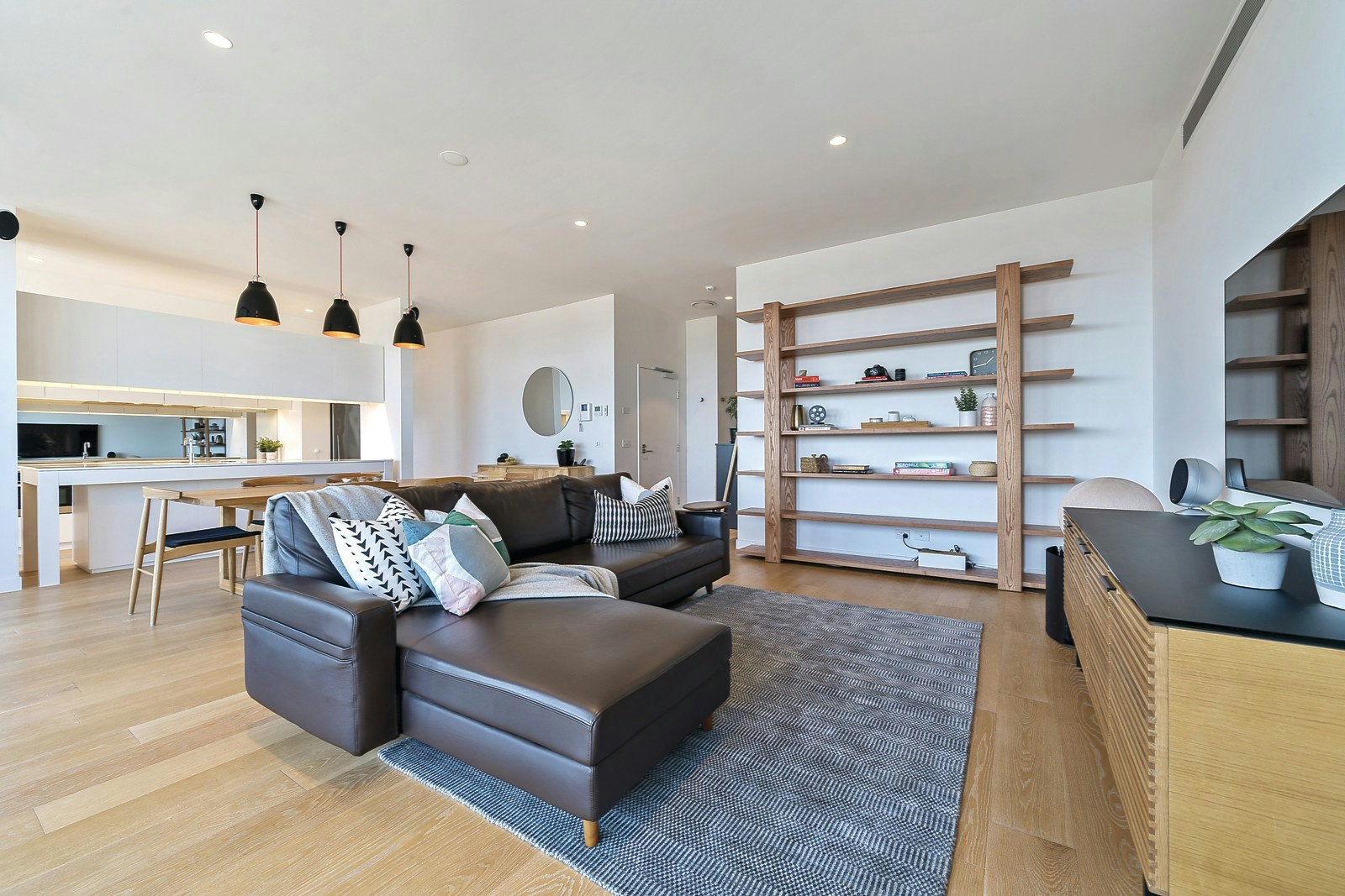 502/5 Kennedy Avenue, Richmond, VIC