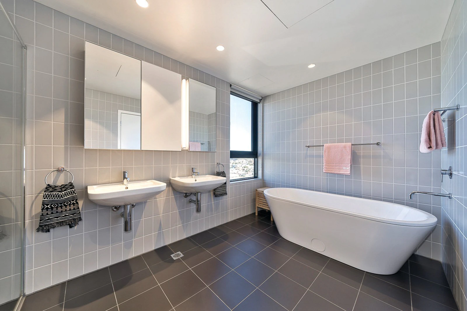 502/5 Kennedy Avenue, Richmond, VIC