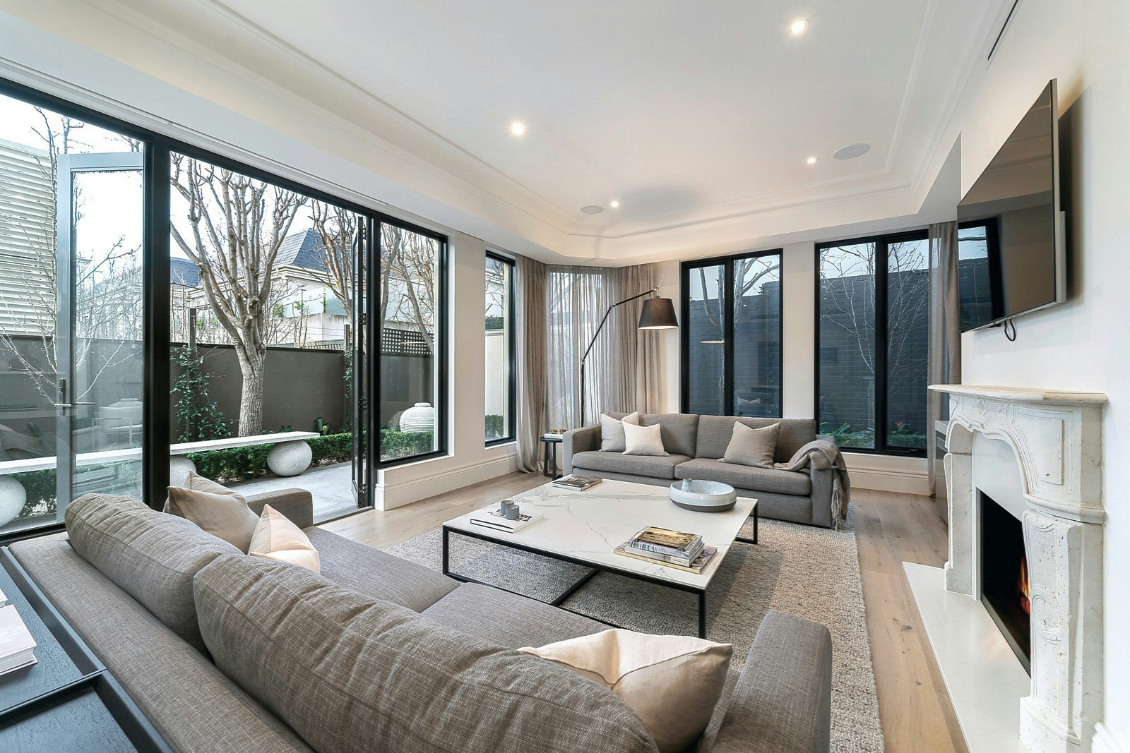 2/3 Douglas Street, Toorak, VIC