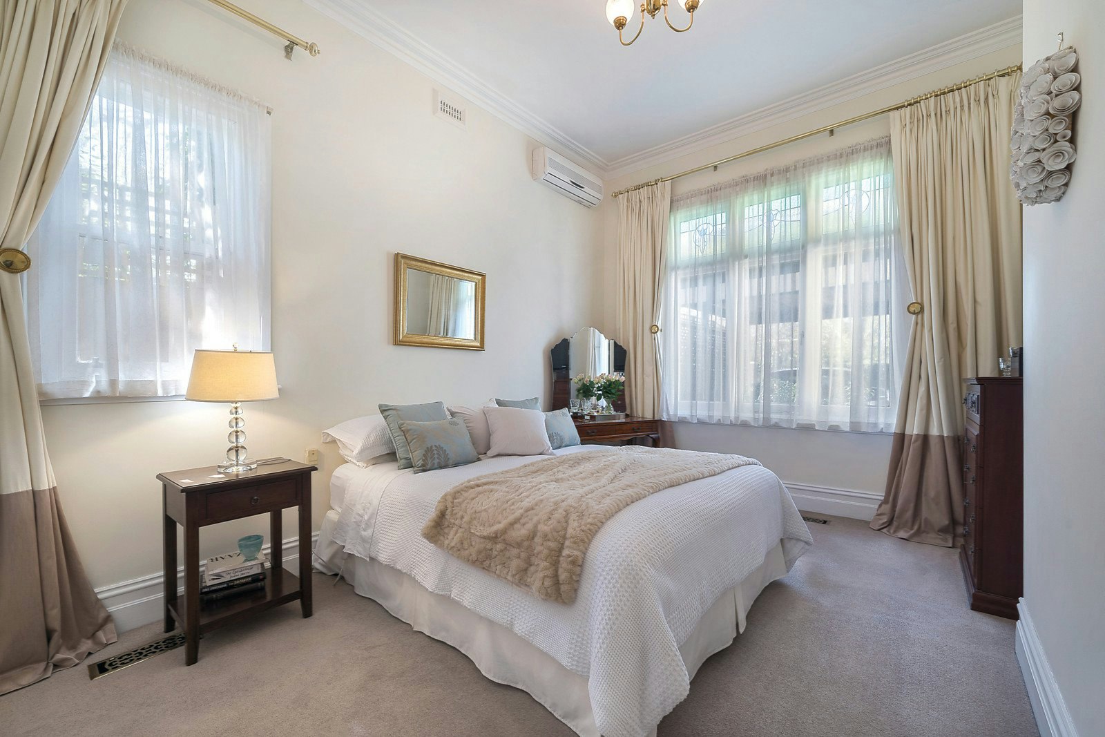 41 Mangarra Road, Canterbury, VIC