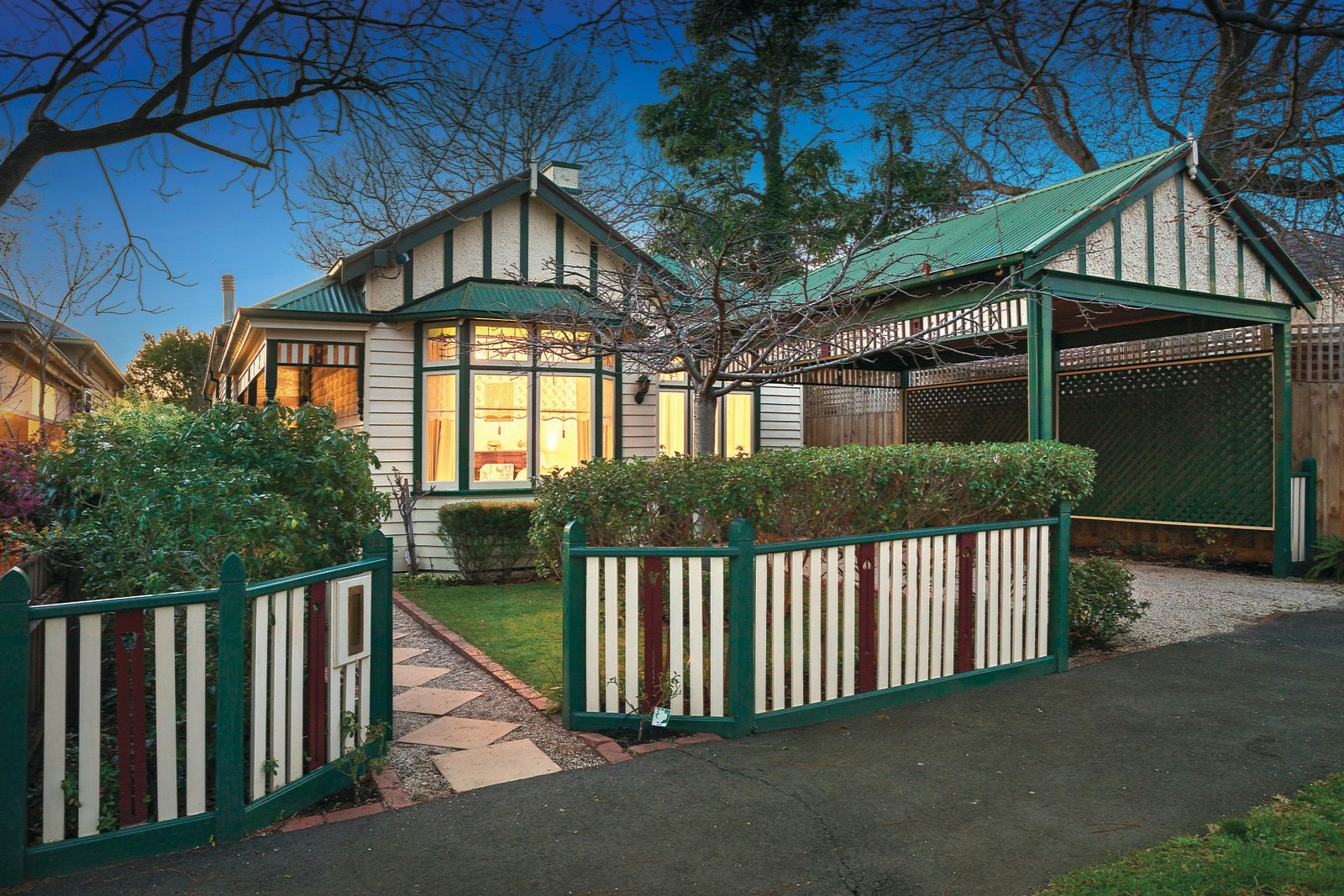 41 Mangarra Road, Canterbury, VIC