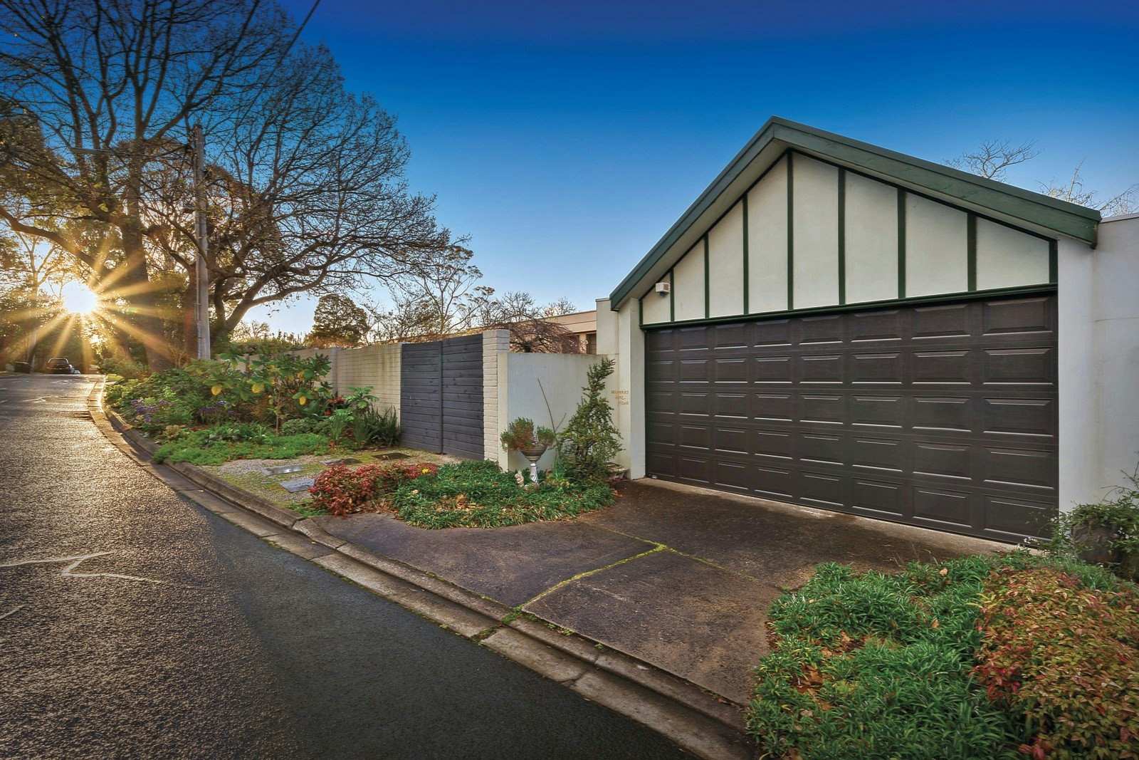 14 Zetland Road, Mont Albert, VIC