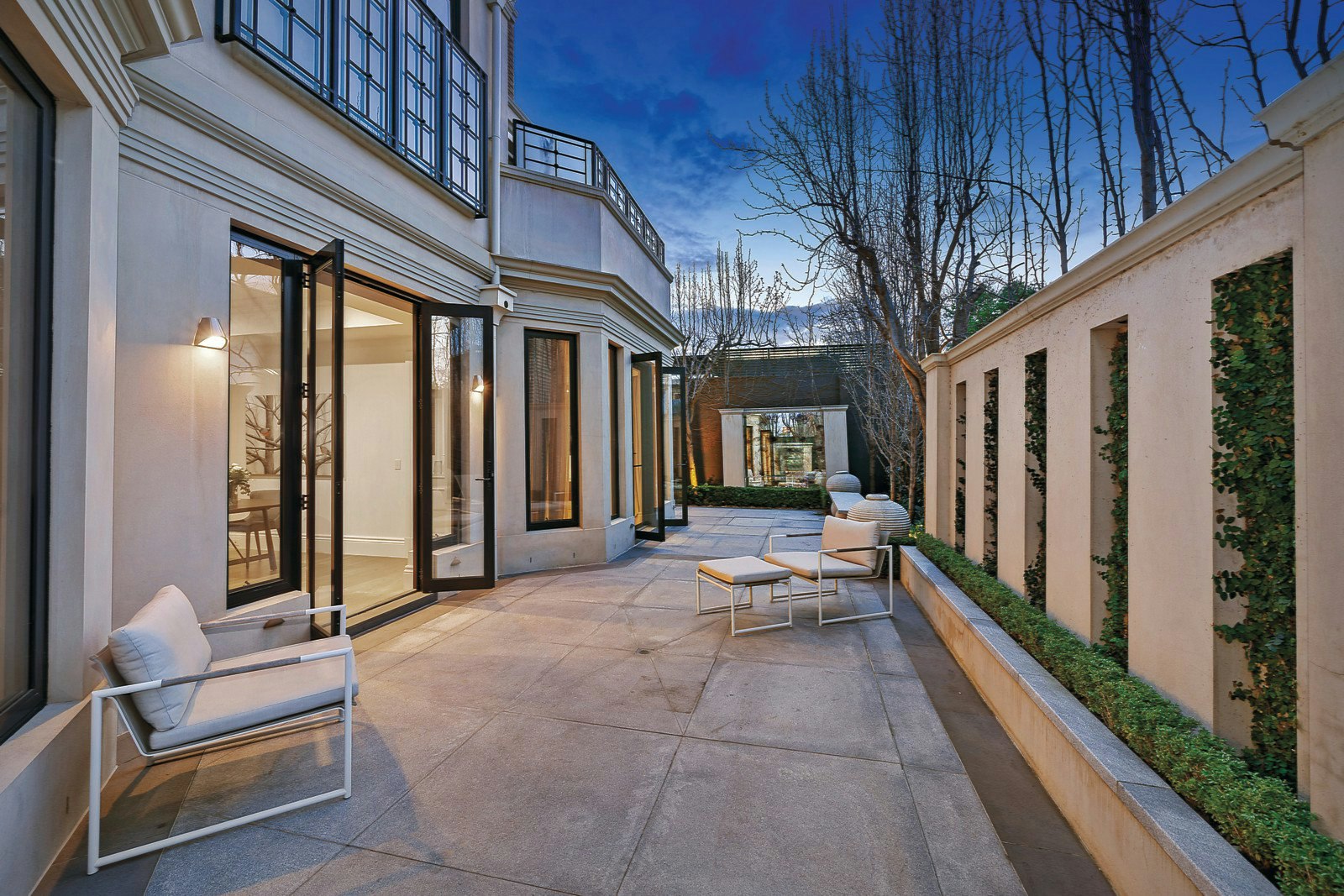 2/3 Douglas Street, Toorak, VIC