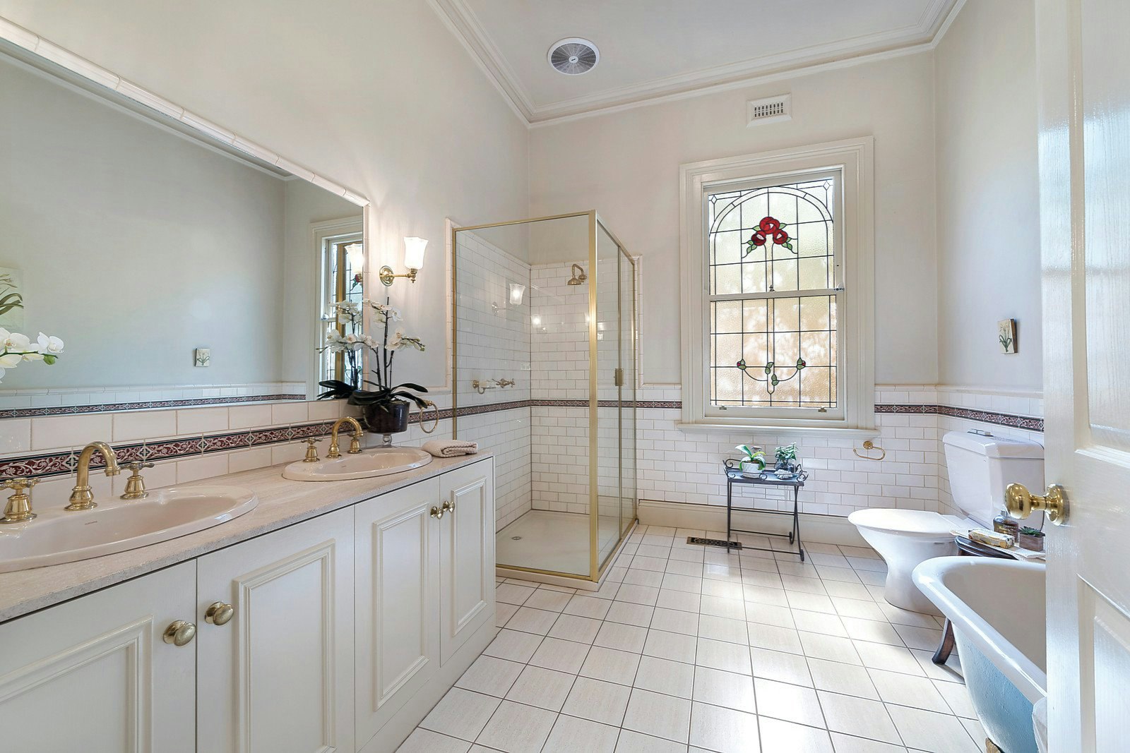 41 Mangarra Road, Canterbury, VIC