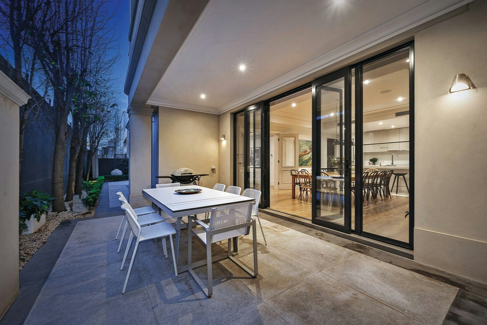 2/3 Douglas Street, Toorak, VIC