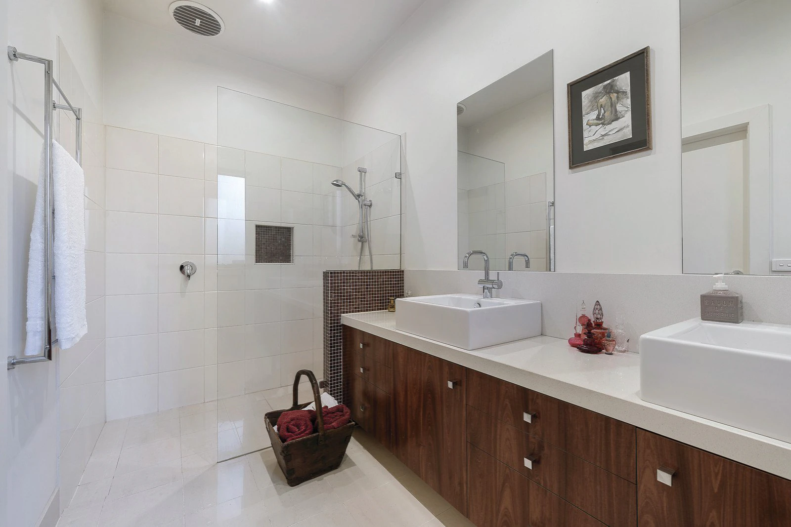 18 James Street, Surrey Hills, VIC
