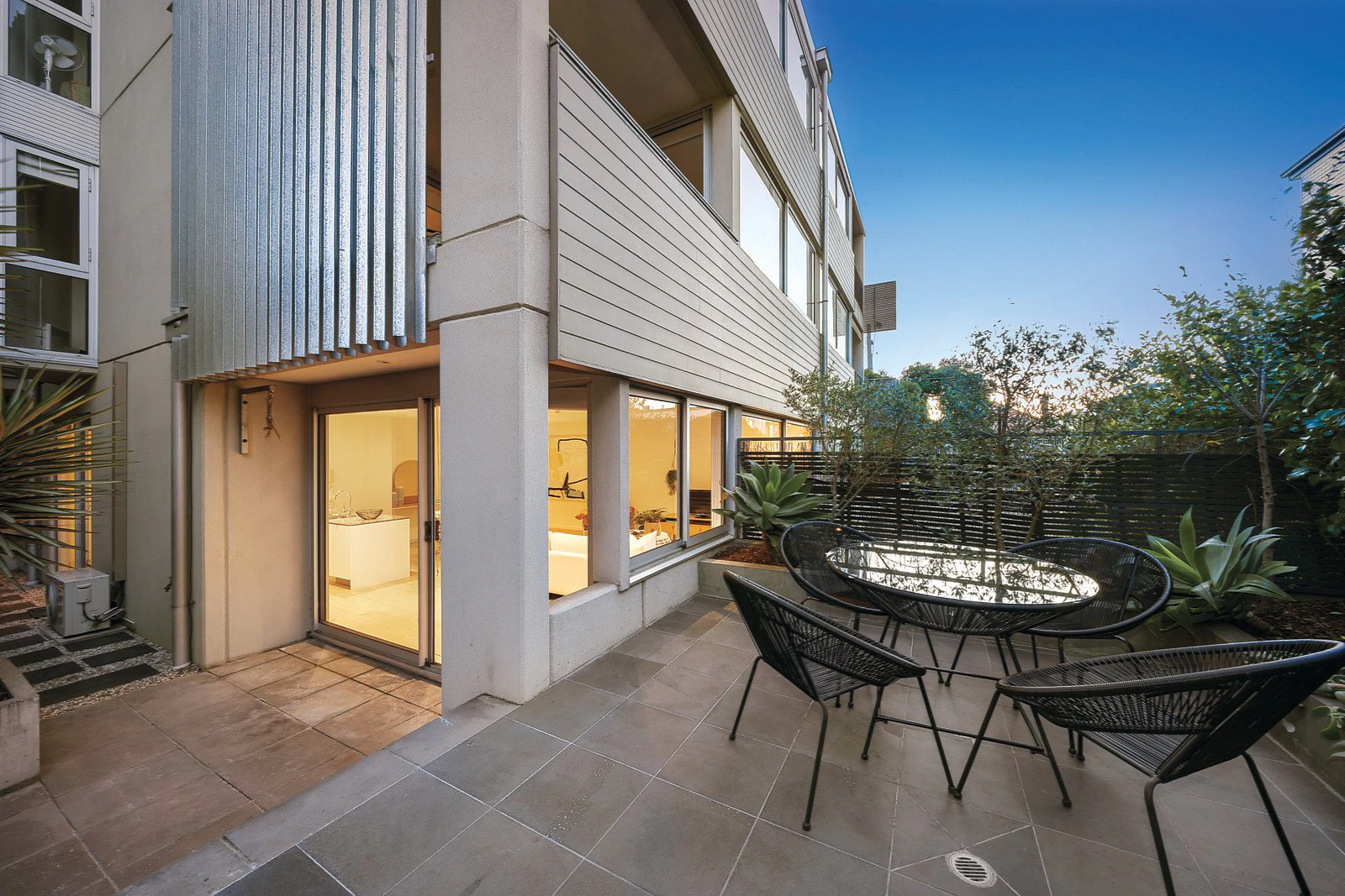 2/84 Westbury Street, St Kilda East, VIC