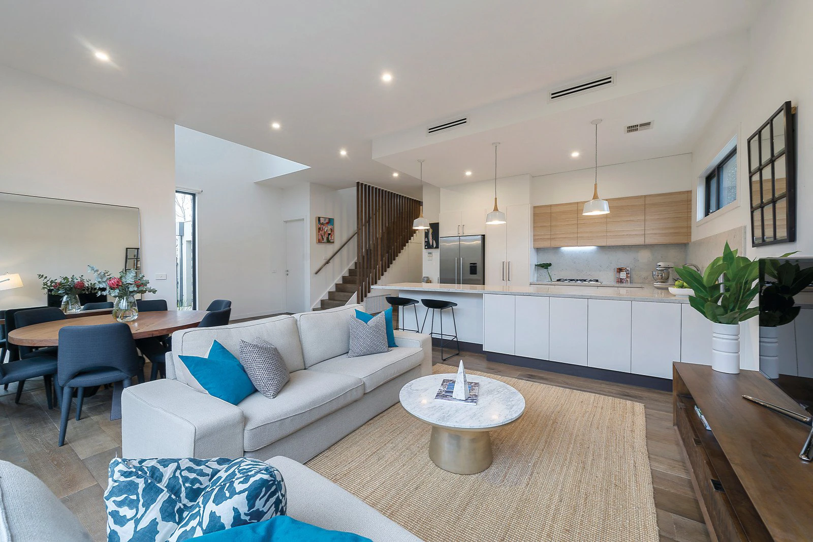 2/124 Harp Road, Kew, VIC