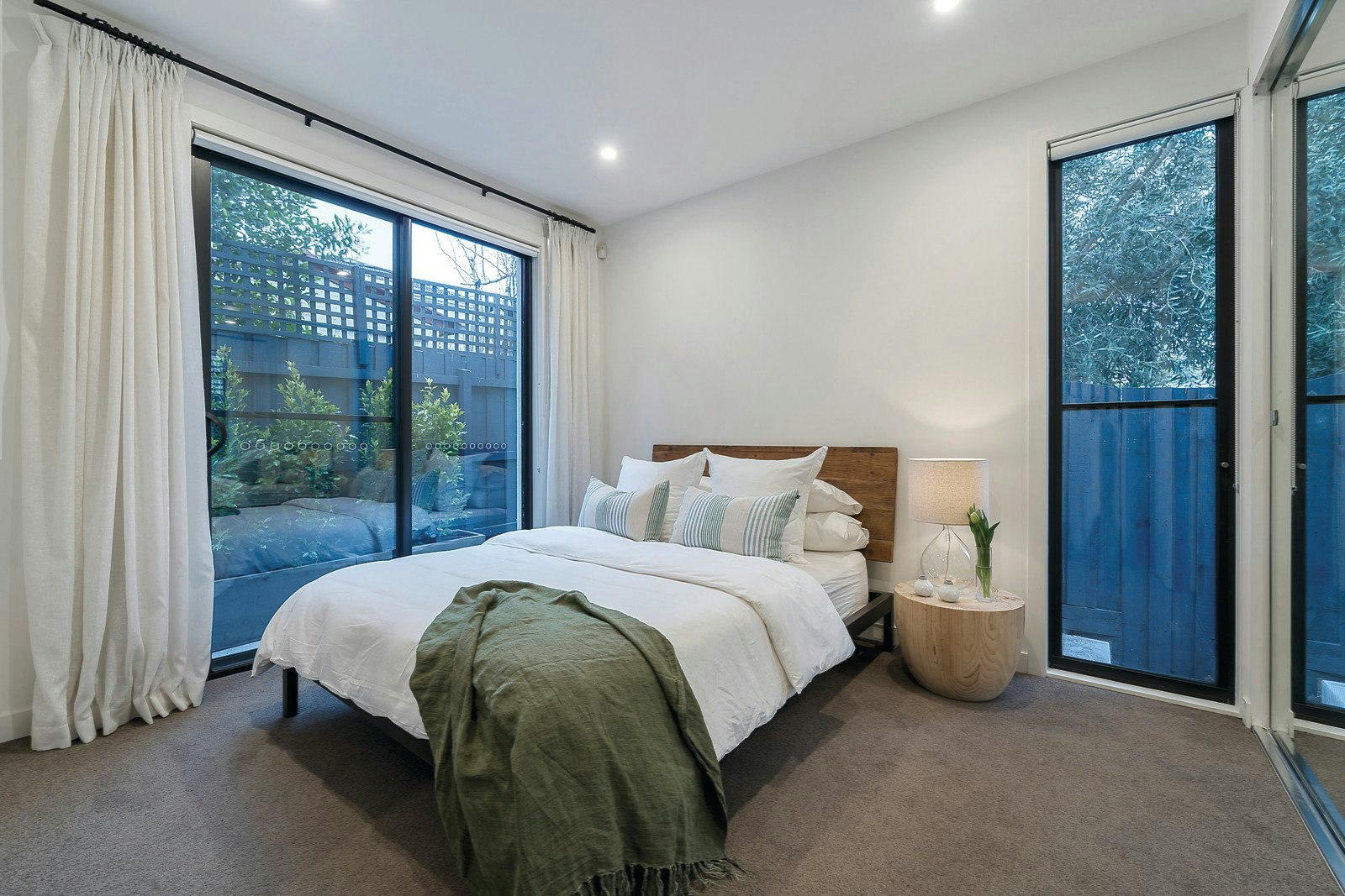 2/124 Harp Road, Kew, VIC