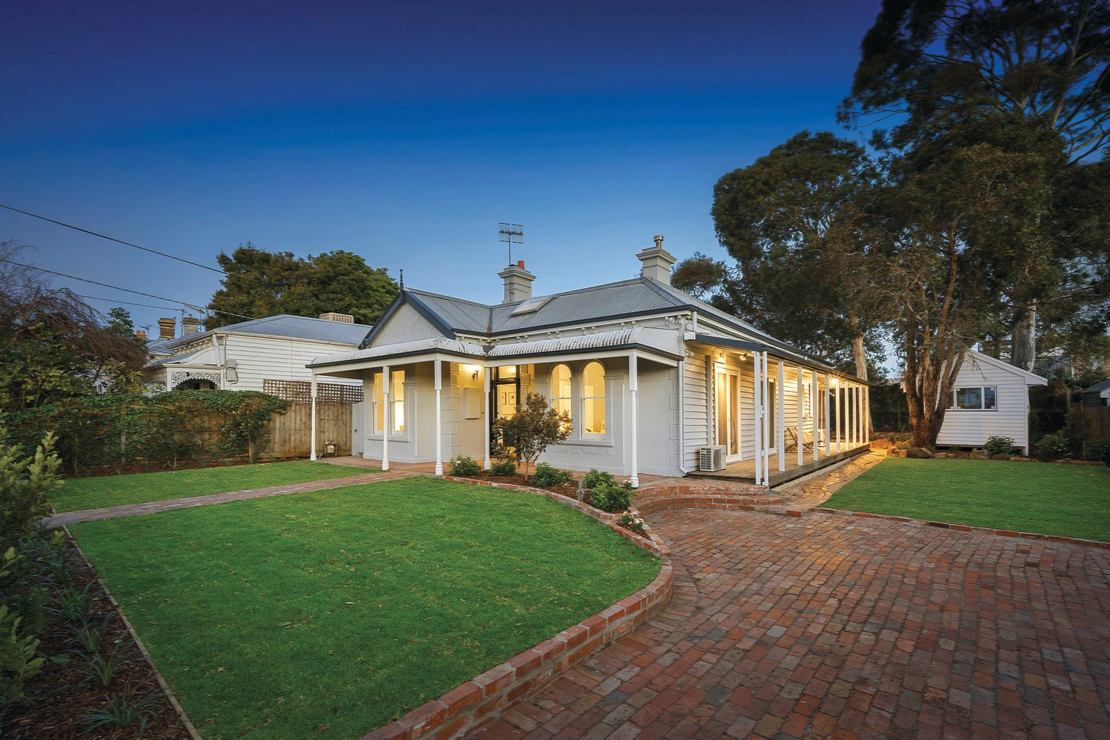 52 Barkly Avenue, Armadale, VIC