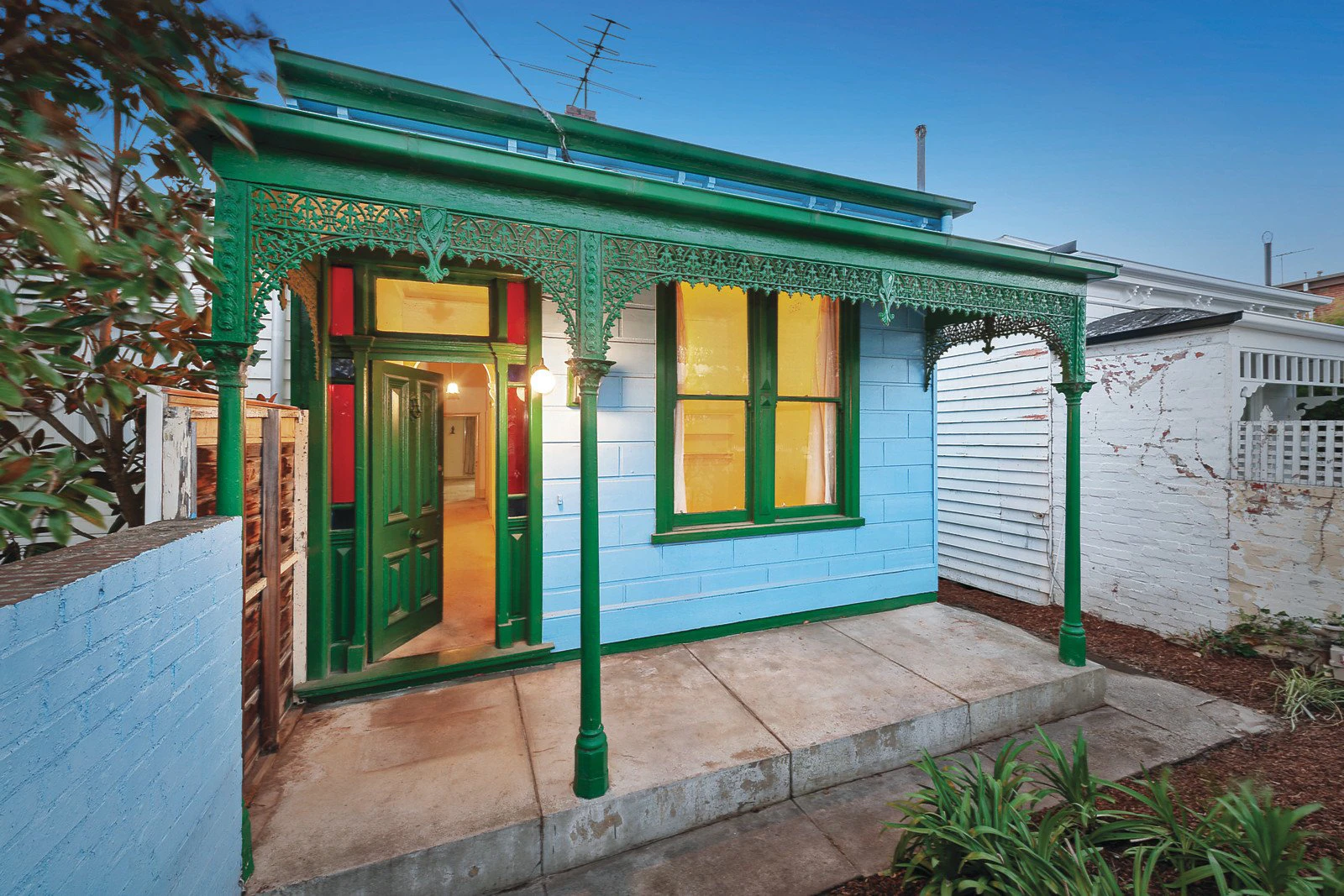 9 Egerton Road, Armadale, VIC