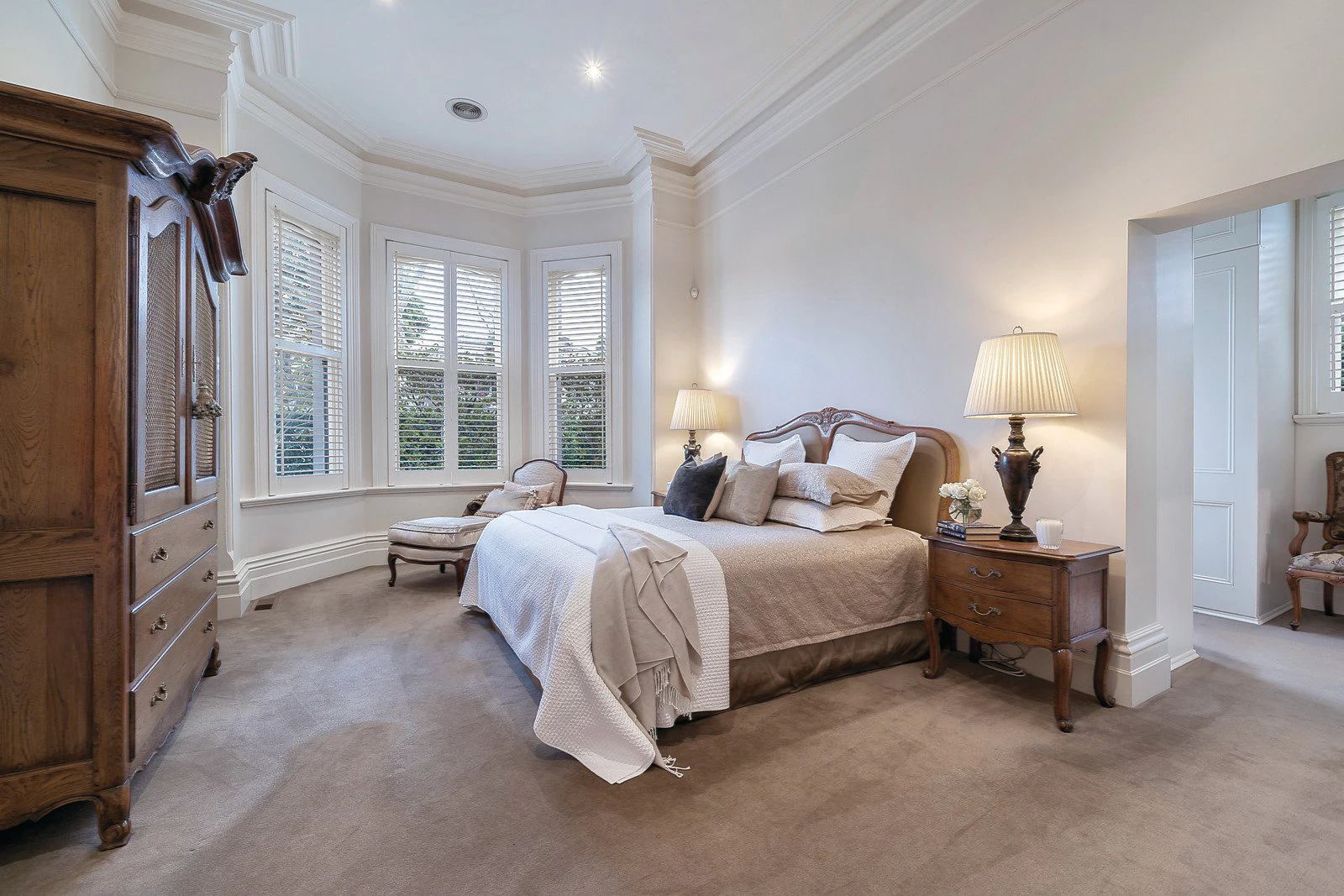 2 Belmont Avenue, Kew, VIC