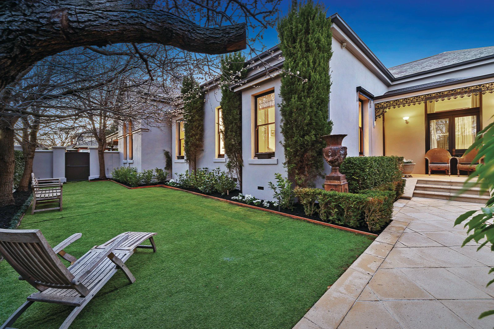 2 Belmont Avenue, Kew, VIC
