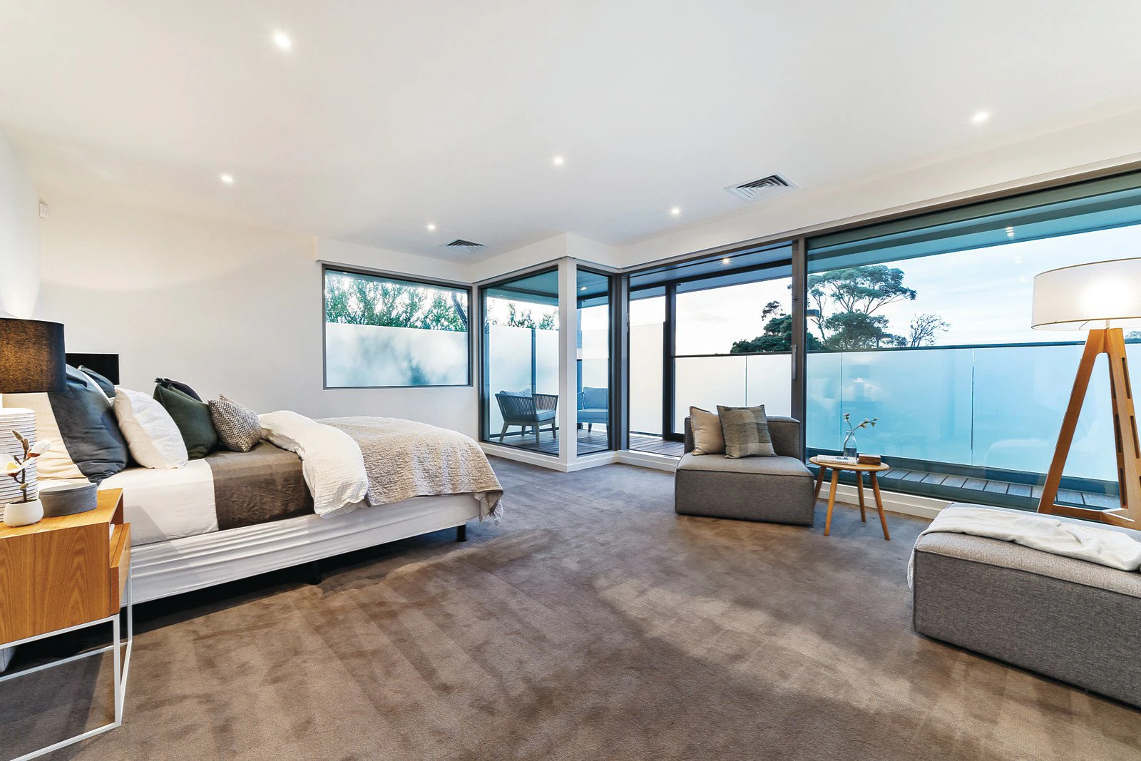 5 Fewster Road, Hampton, VIC