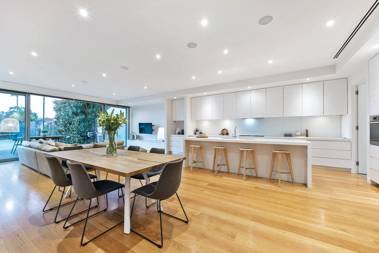 5 Fewster Road, Hampton, VIC