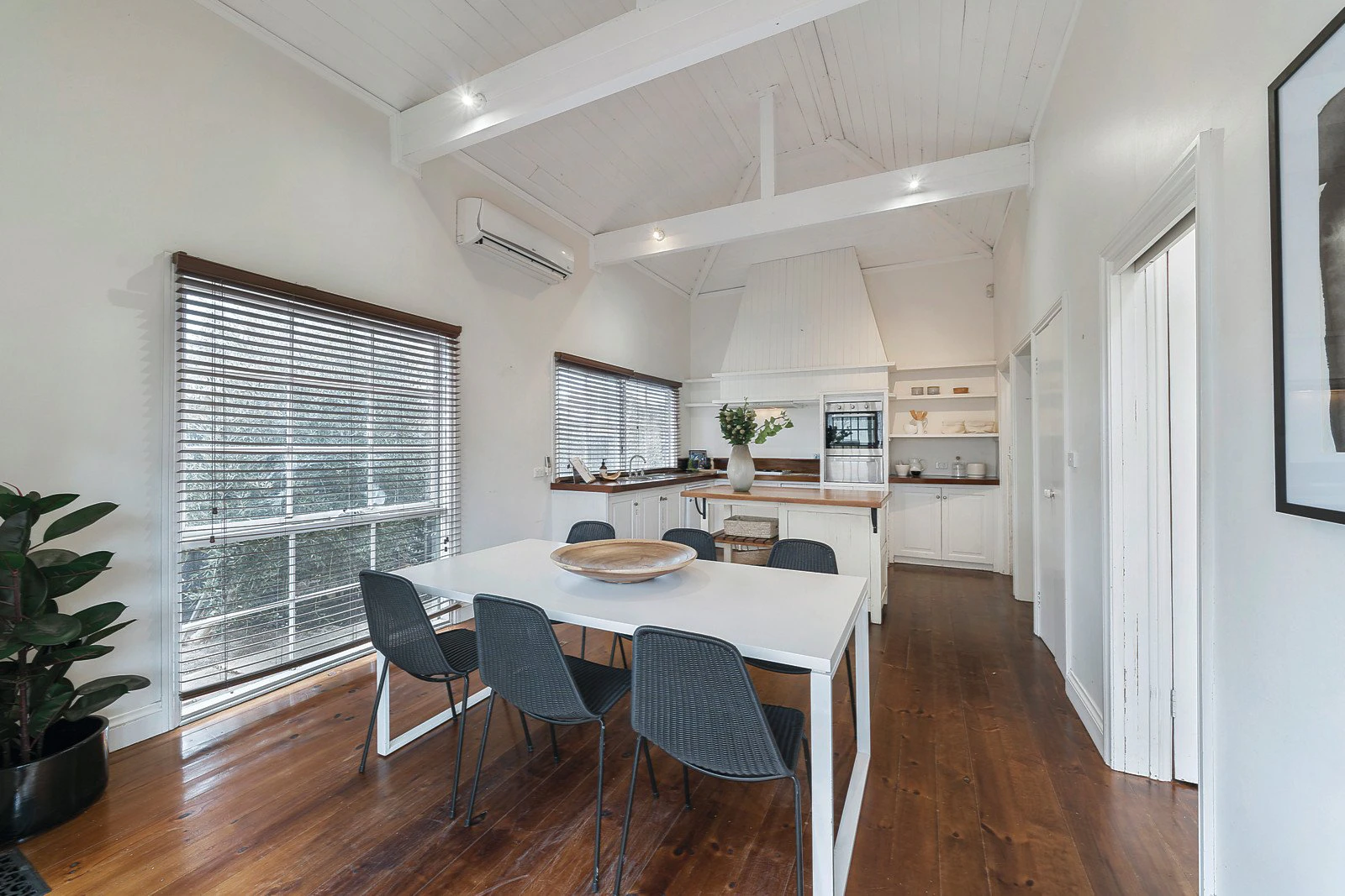 10 Queens Square, Sandringham, VIC