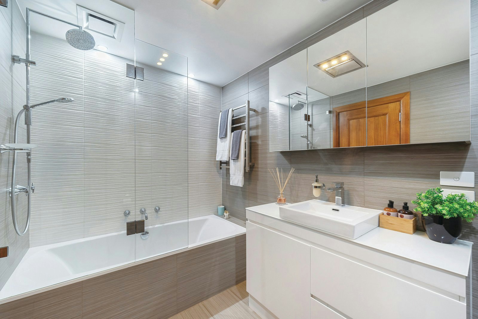 21 Maple Crescent, Camberwell, VIC