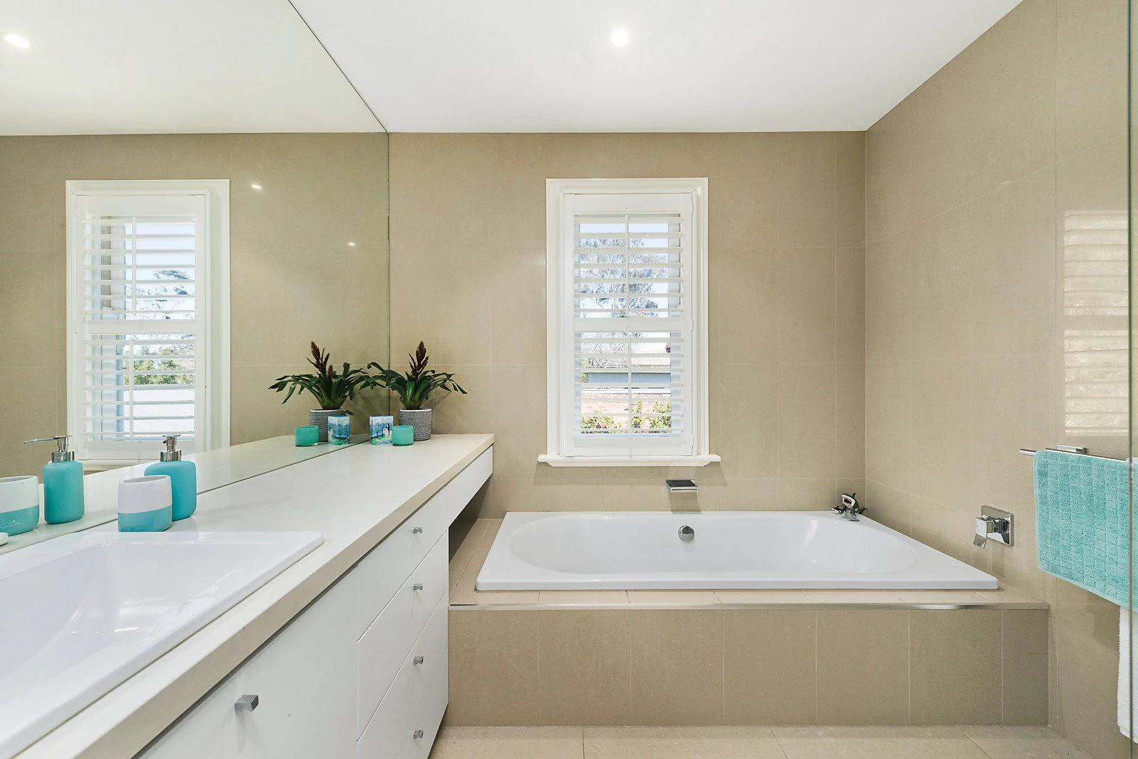 8 Thistle Street, Surrey Hills, VIC