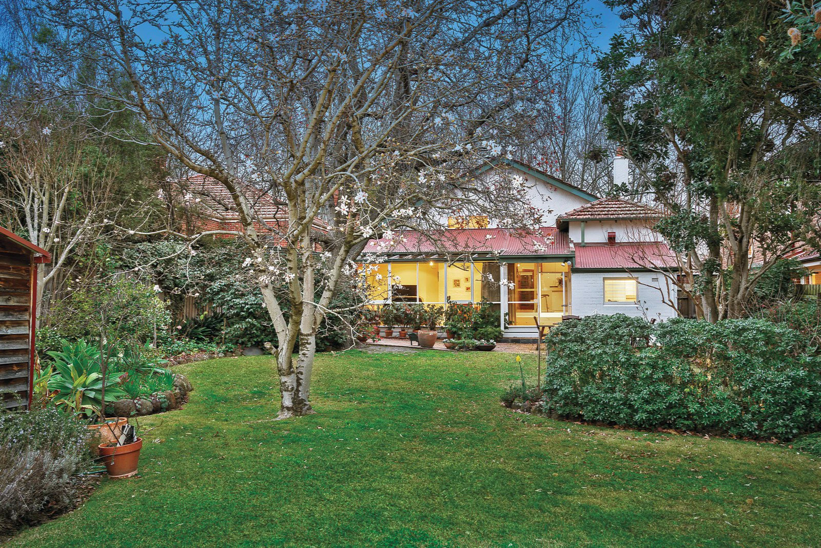 8 Erica Avenue, Glen Iris, VIC