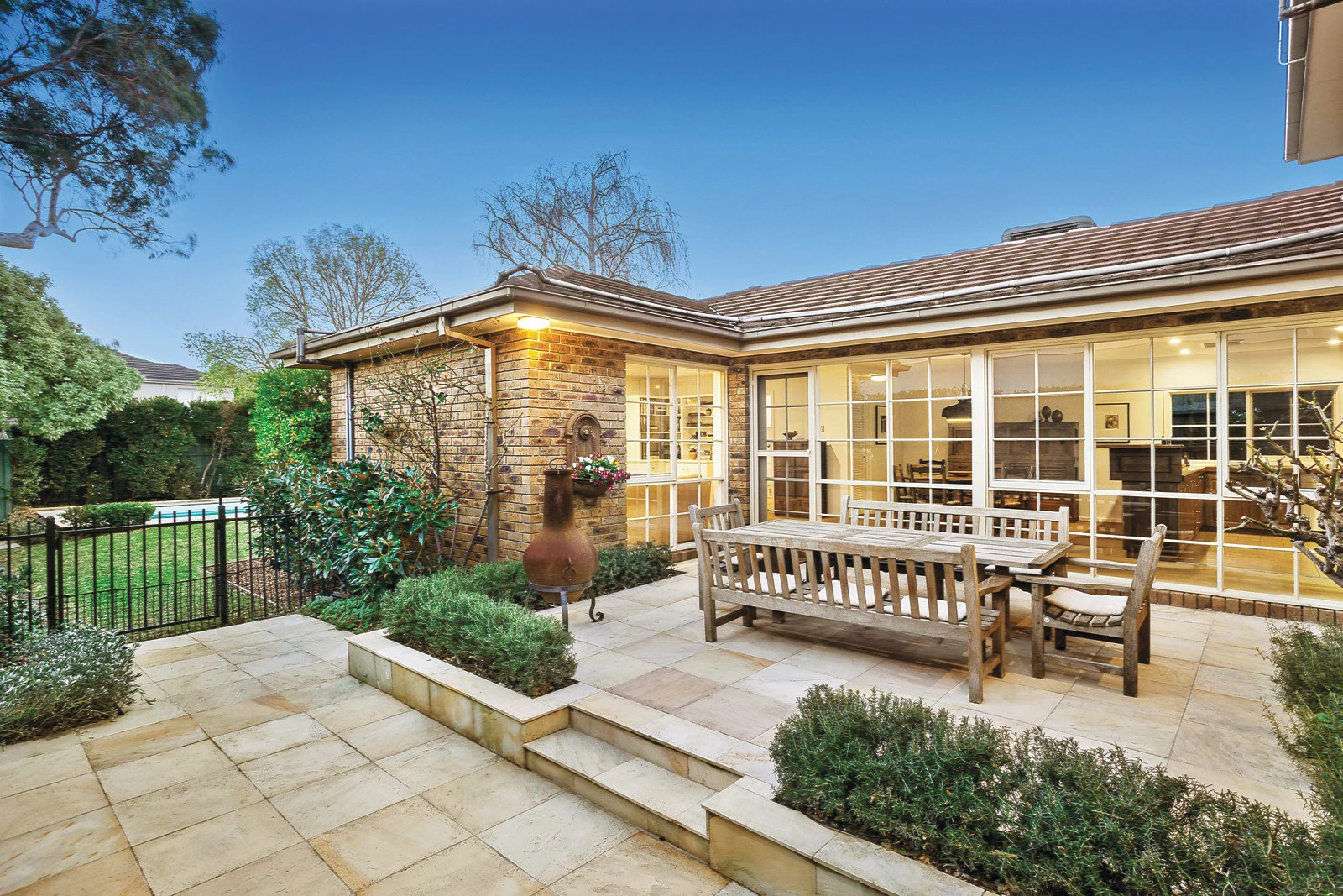 55 Leura Grove, Hawthorn East, VIC