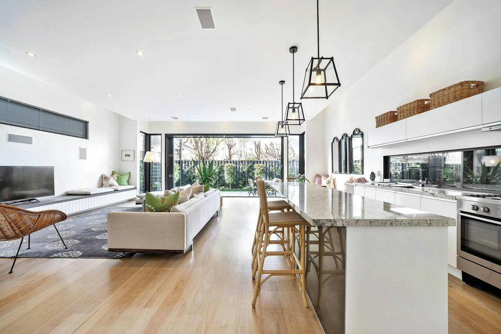 12 Ashleigh Road, Armadale, VIC