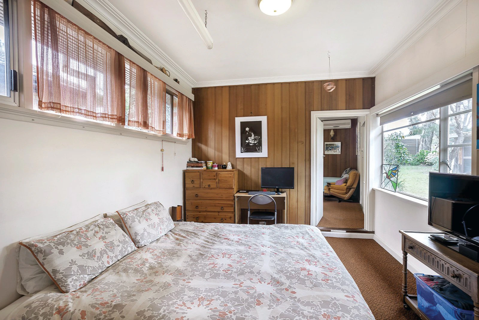 10 Elm Grove, Kew East, VIC