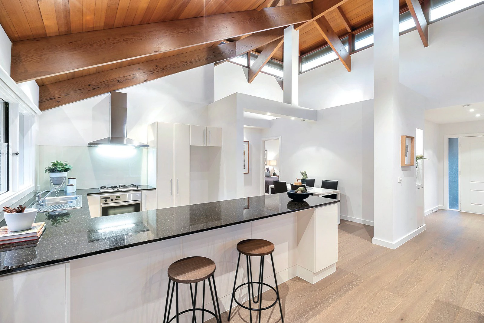1/10 Manor Street, Brighton, VIC