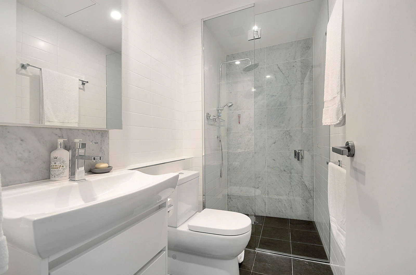 3/687 Toorak Road, Kooyong, VIC