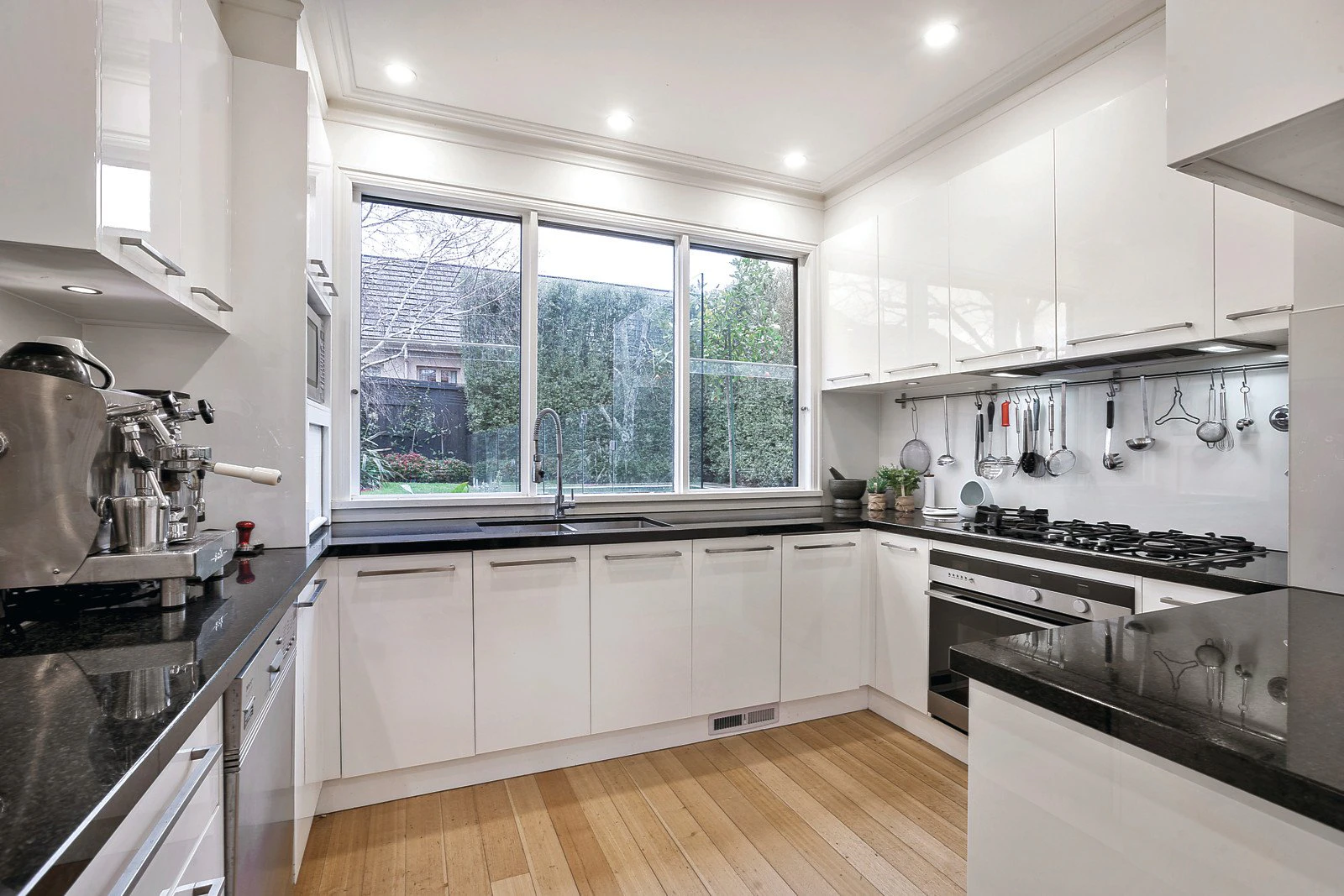 36 Highfield Road, Canterbury, VIC