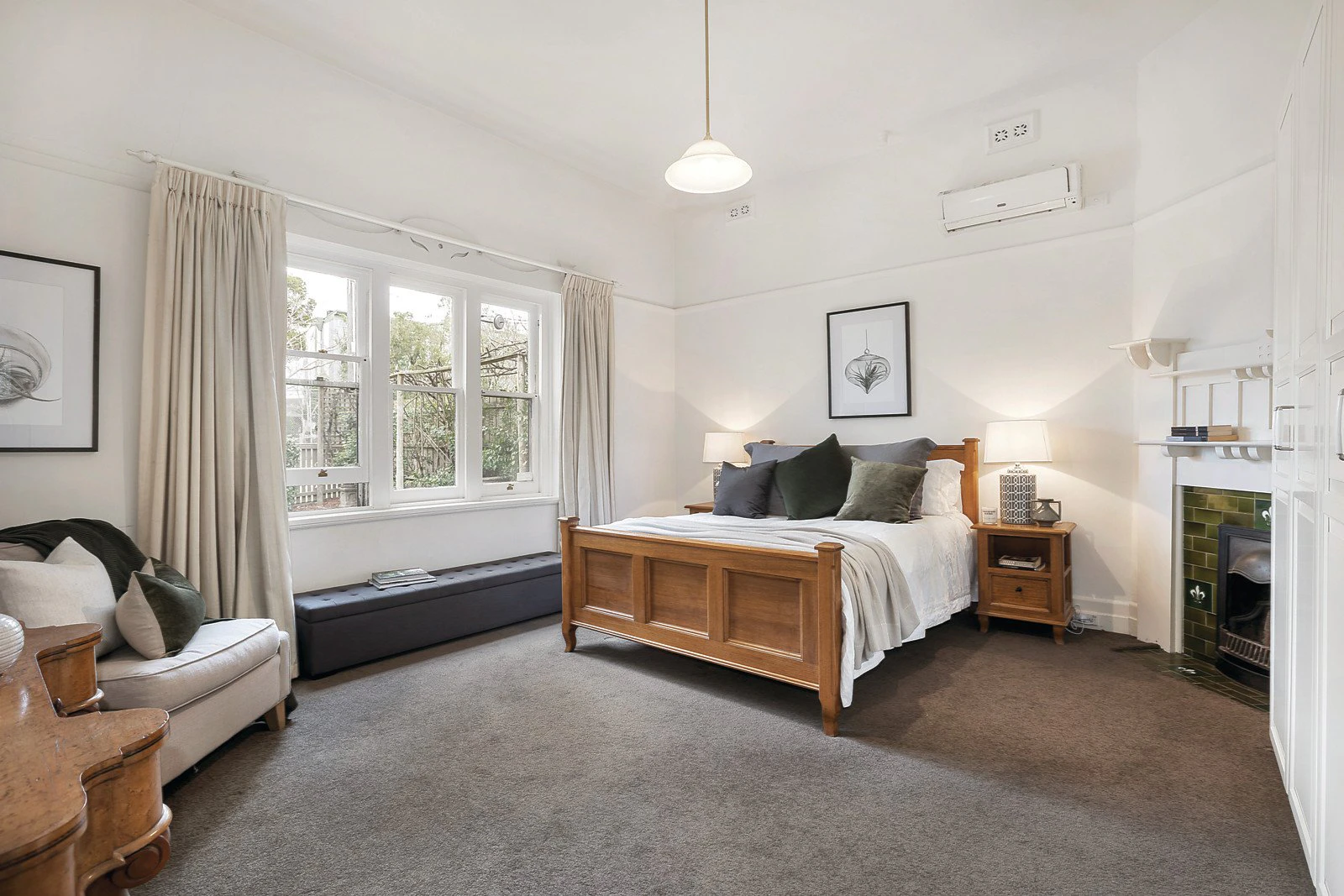 27 Rothesay Avenue, Malvern East, VIC