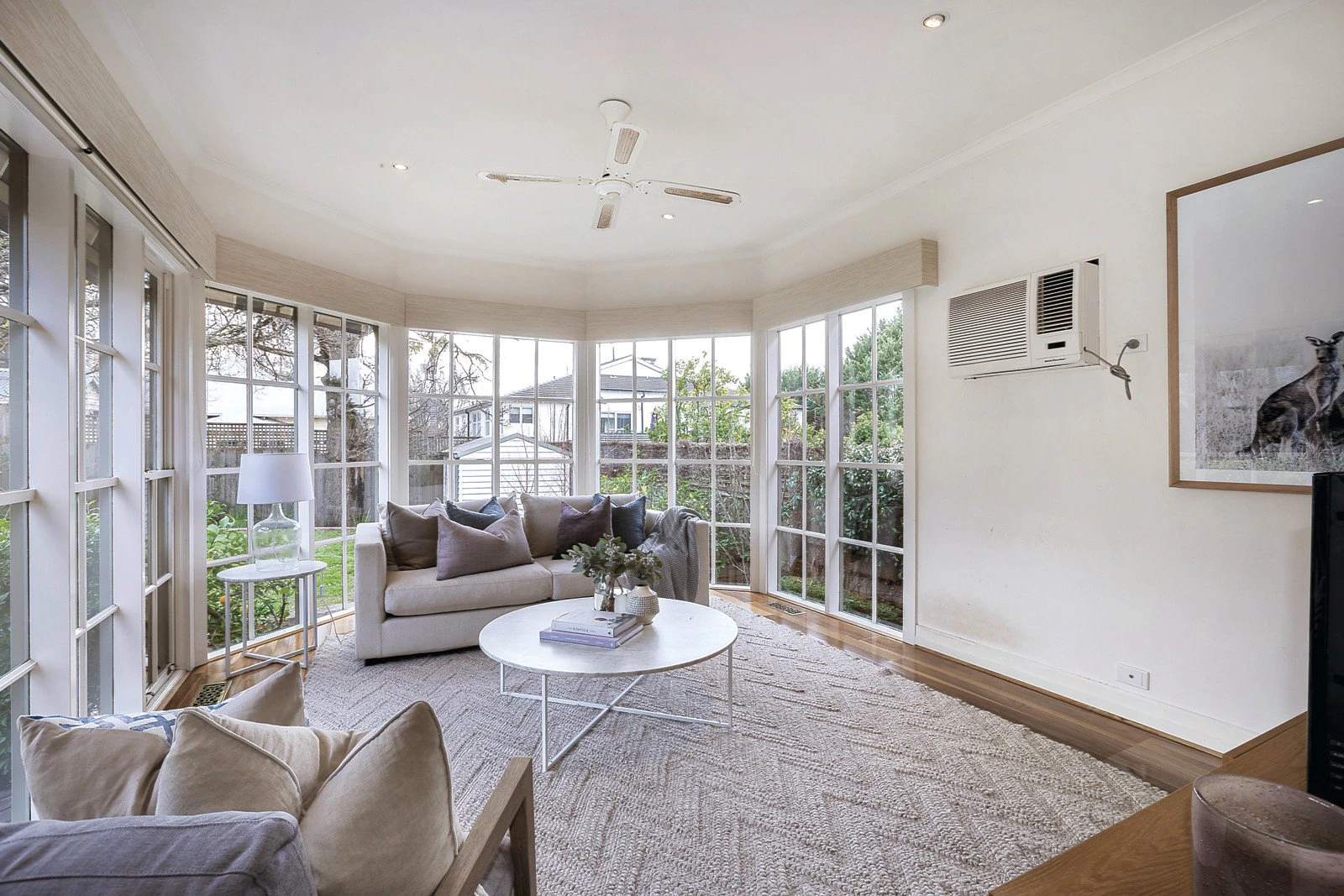 27 Rothesay Avenue, Malvern East, VIC