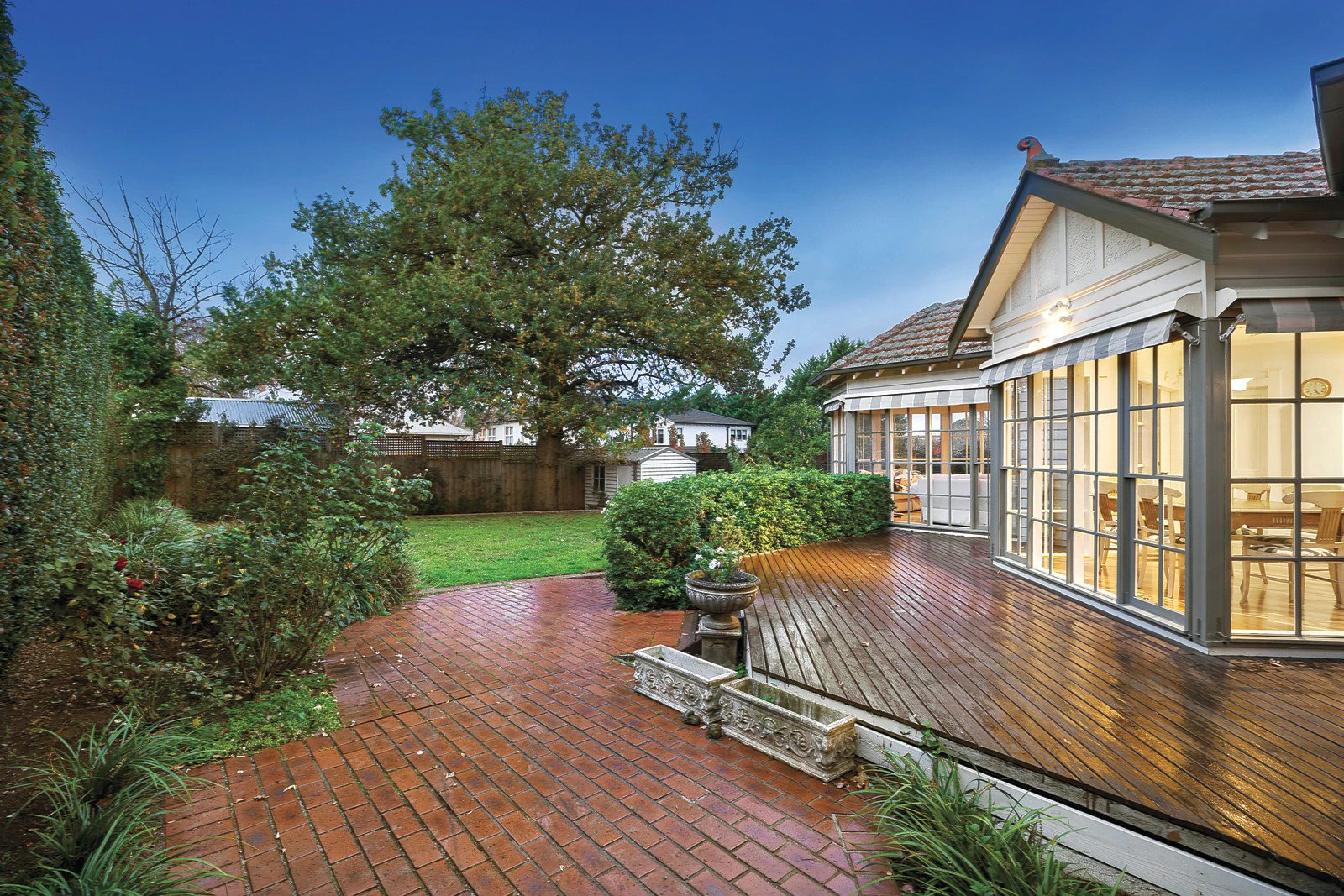 27 Rothesay Avenue, Malvern East, VIC